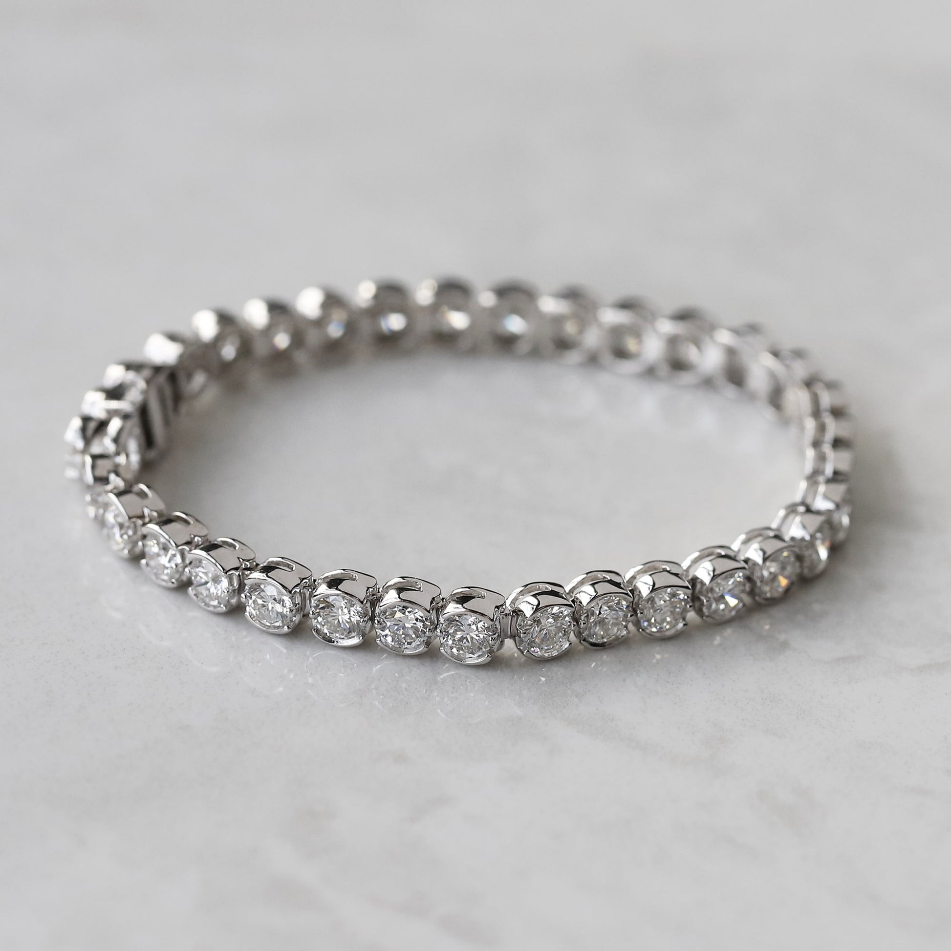 lab grown diamond bracelet