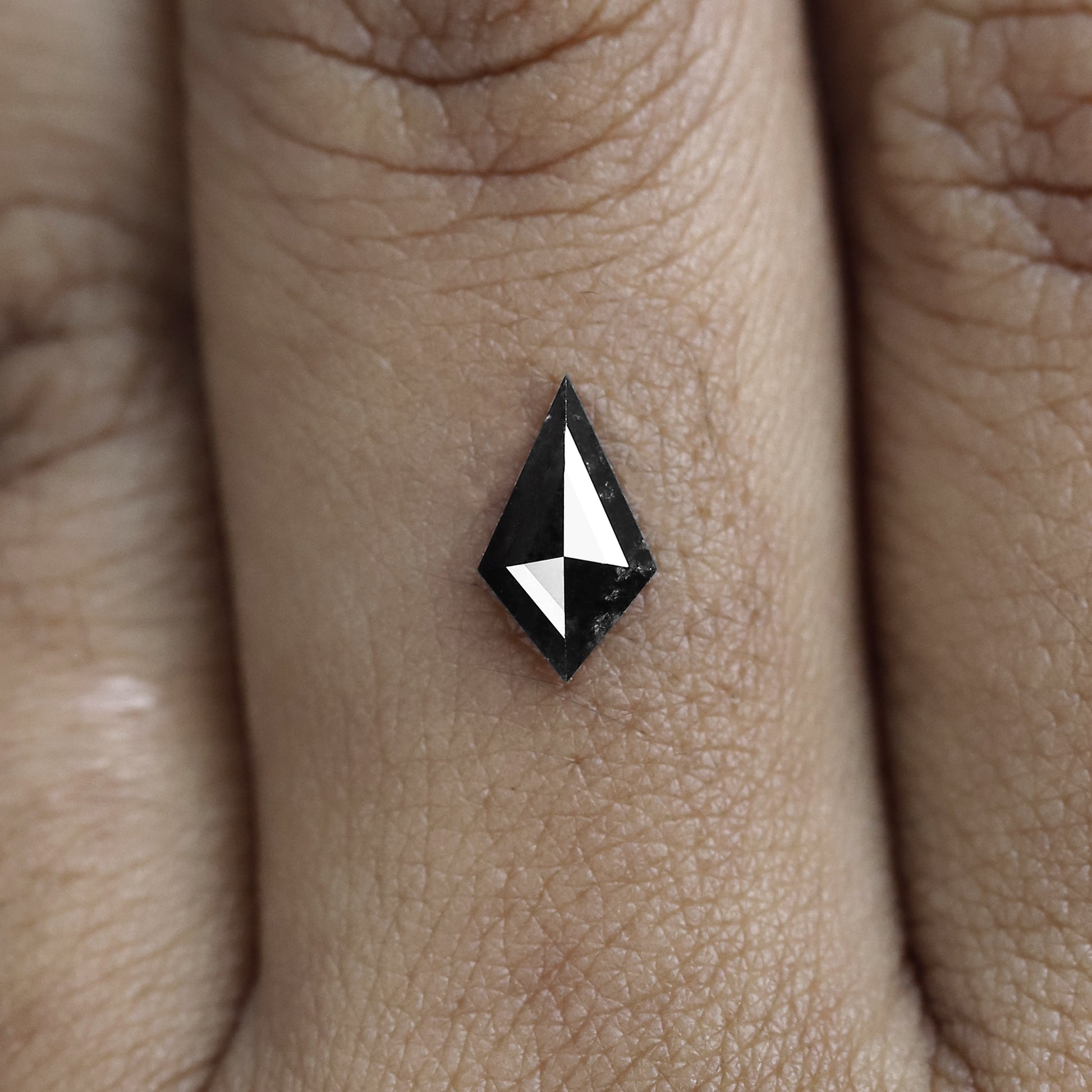 Kite Salt and Pepper diamond