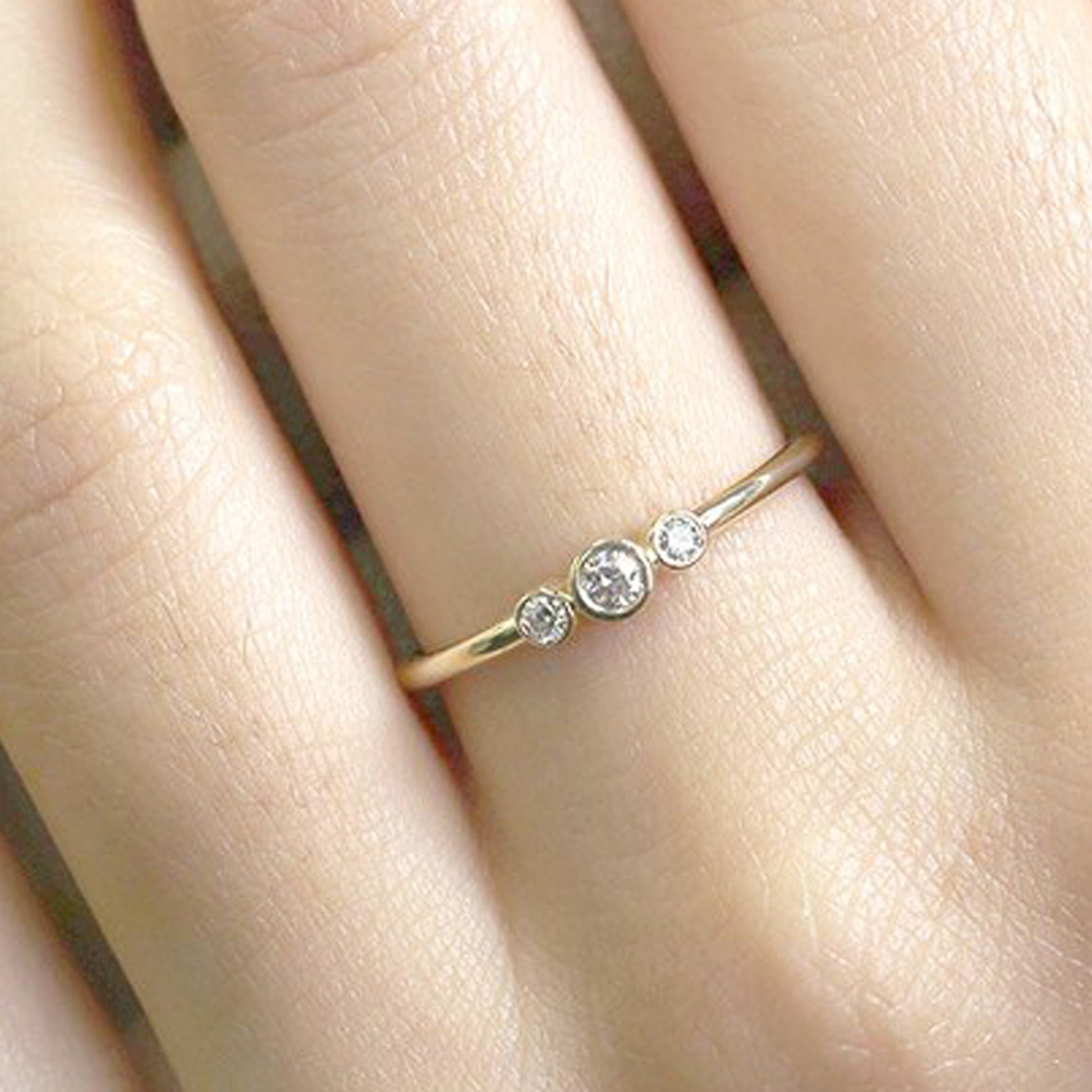 moissanite diamond rings