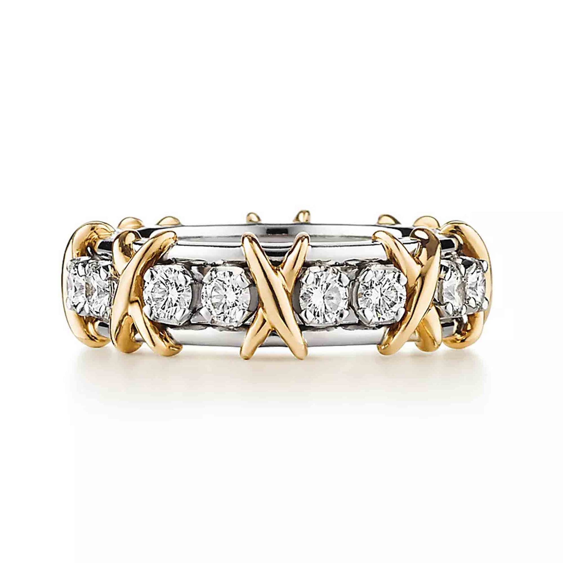 Stylish 14k gold men's wedding band in rose gold