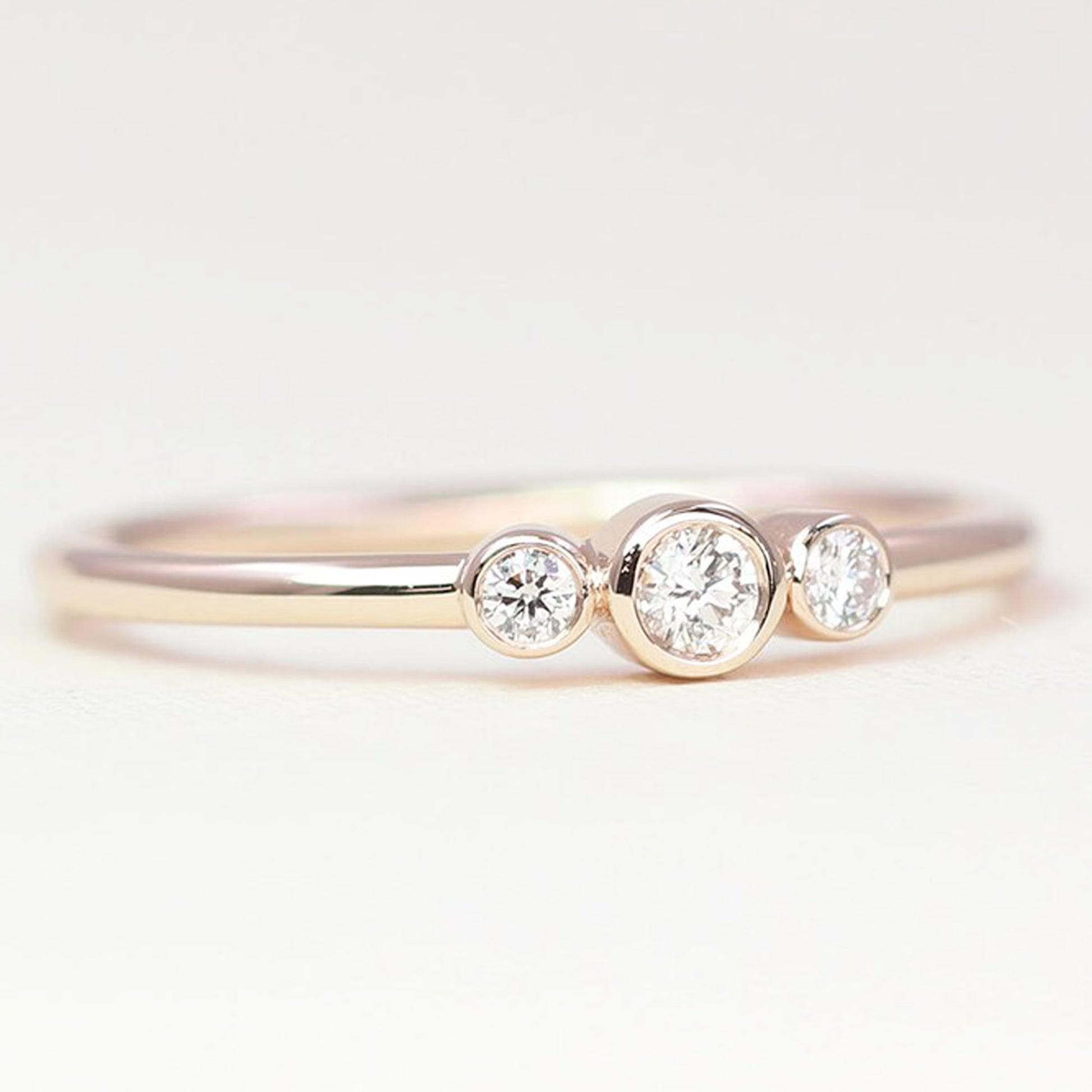 moissanite diamond rings