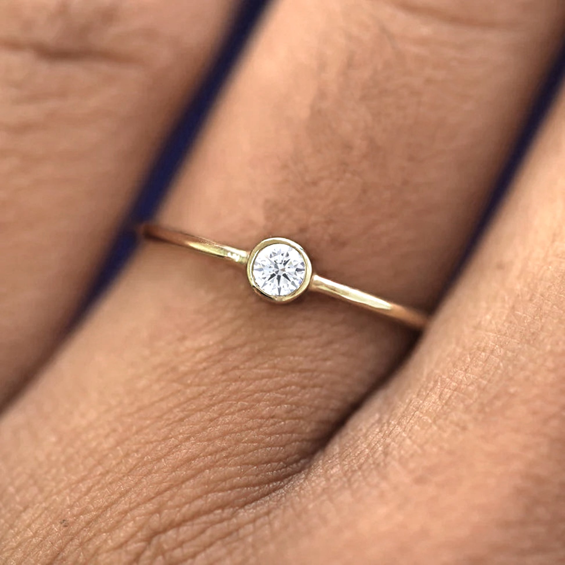 Minimal Diamond Wedding Ring