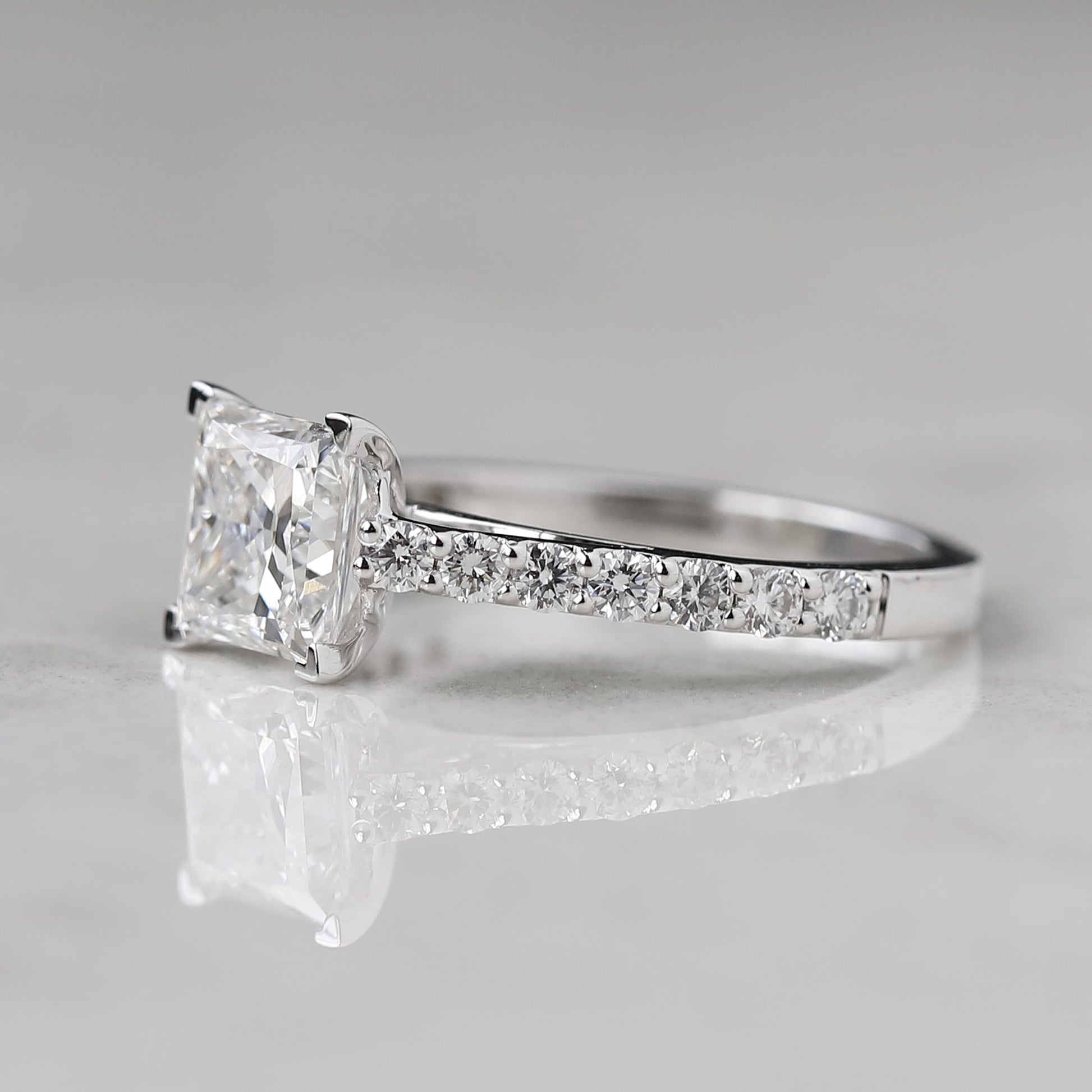 princess cut diamond ring