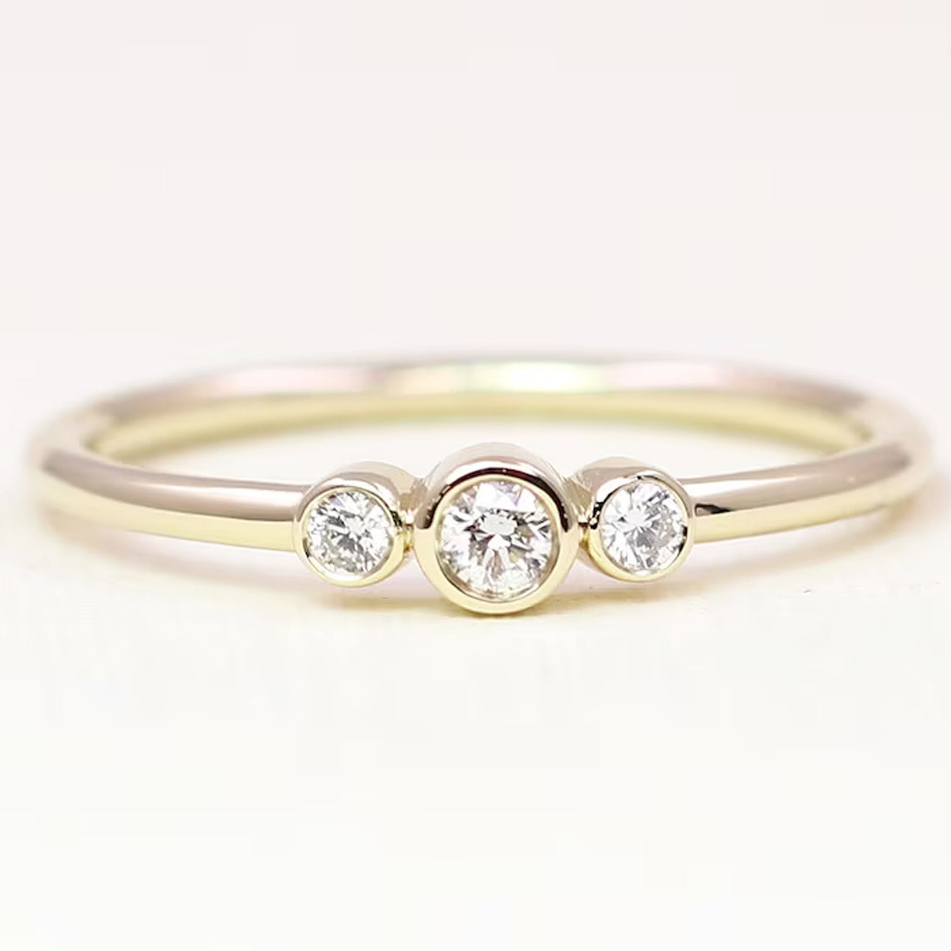 moissanite diamond rings