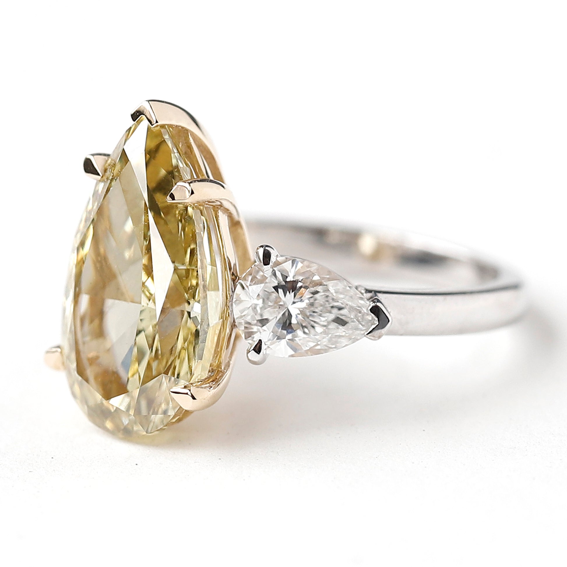 Pear-Shaped Engagement Ring