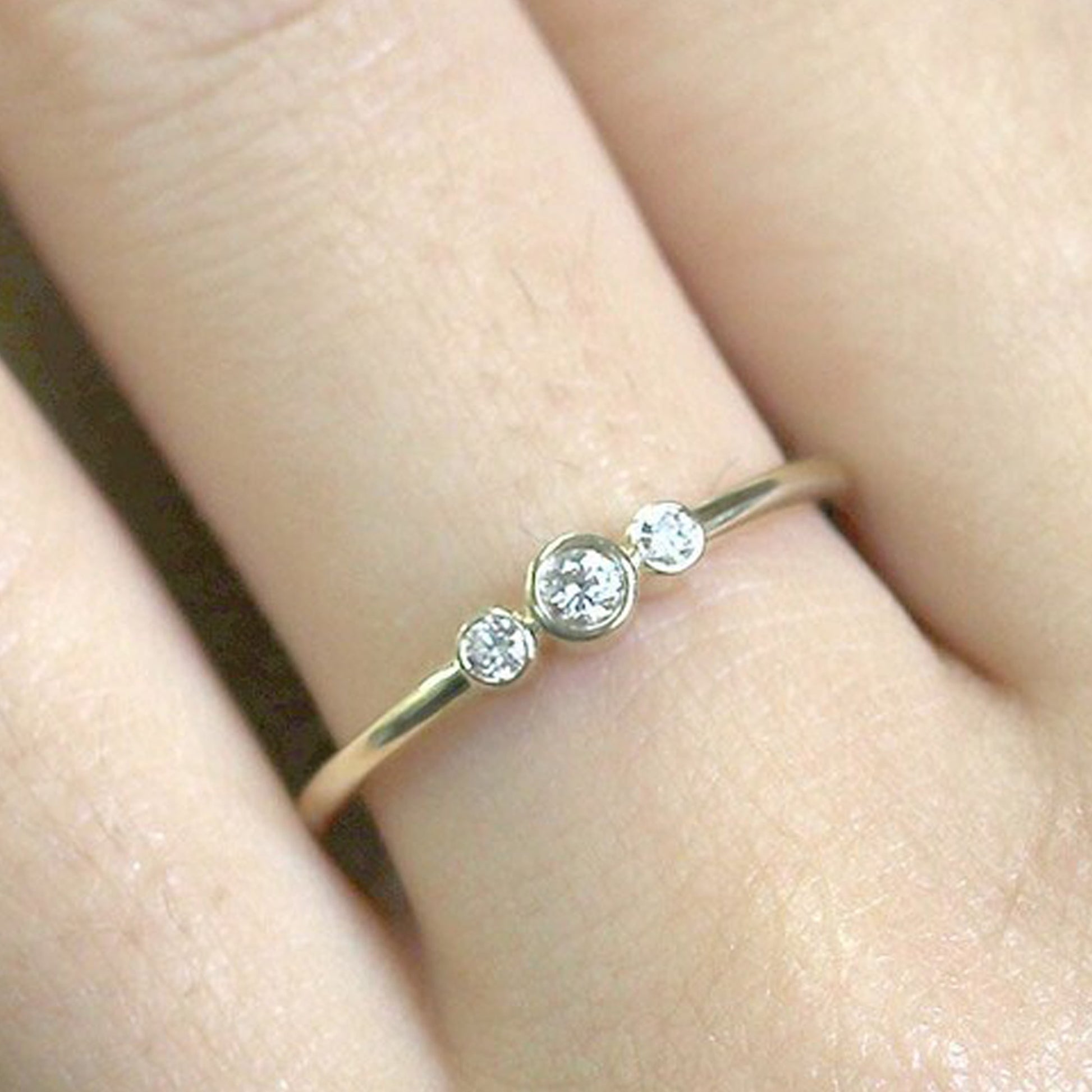 moissanite diamond rings