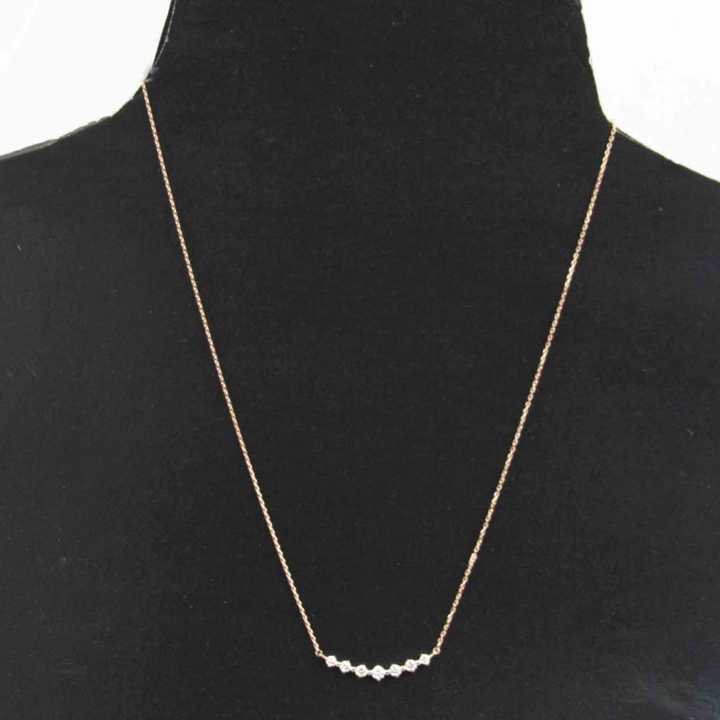 diamond pendant necklace