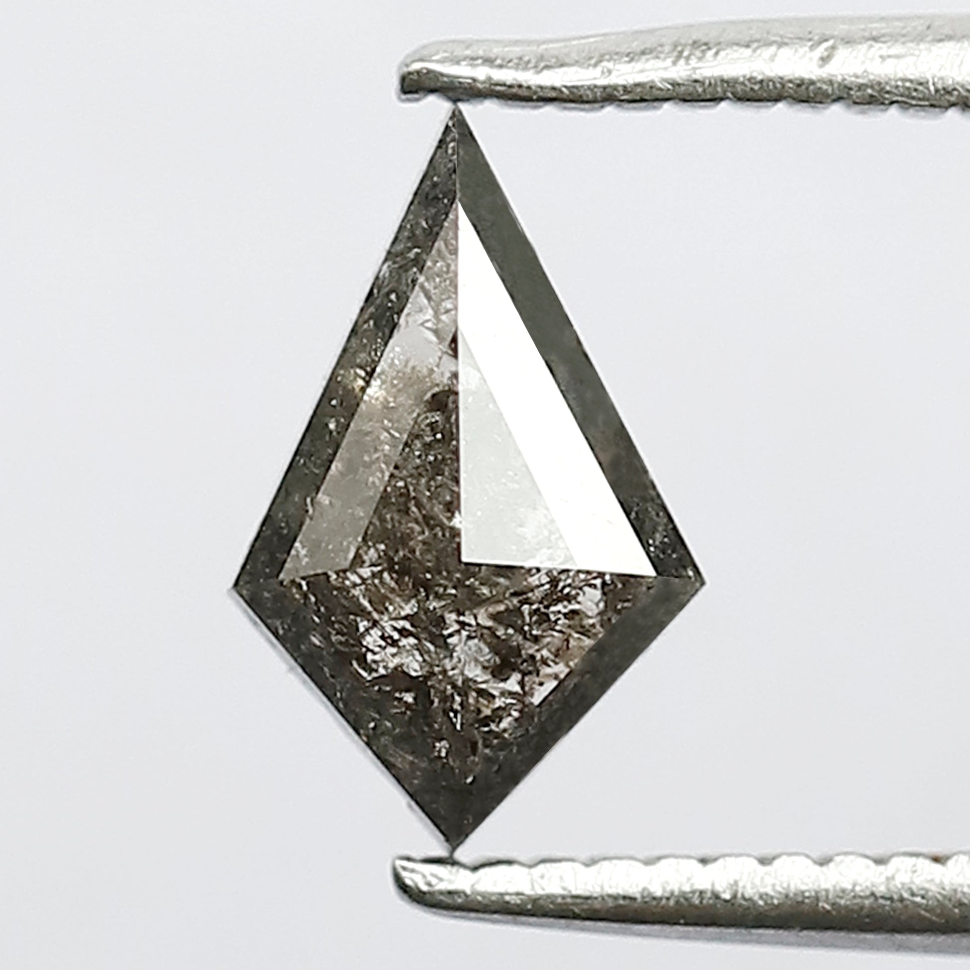 salt and pepper kite diamond