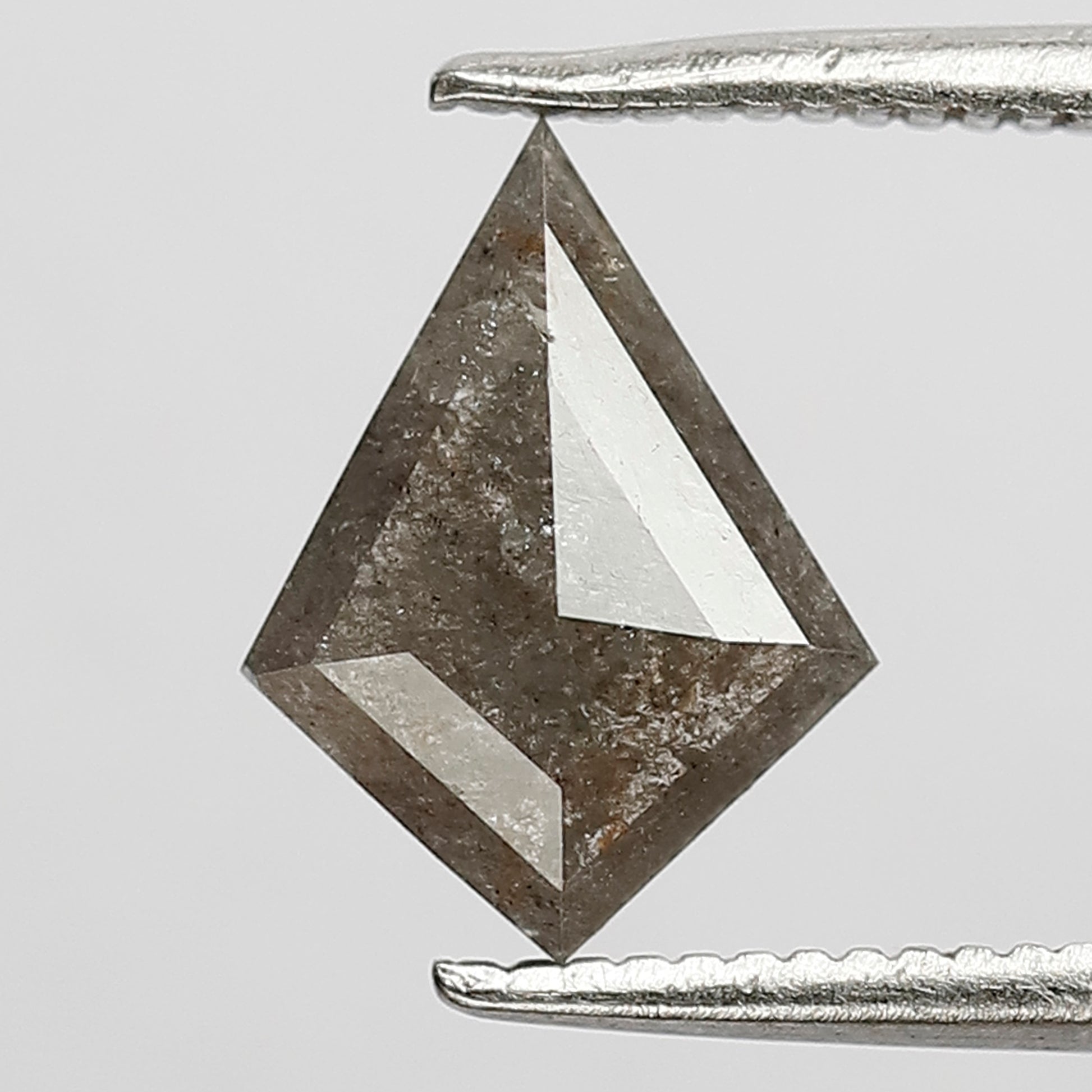 Kite Salt and Pepper Diamond