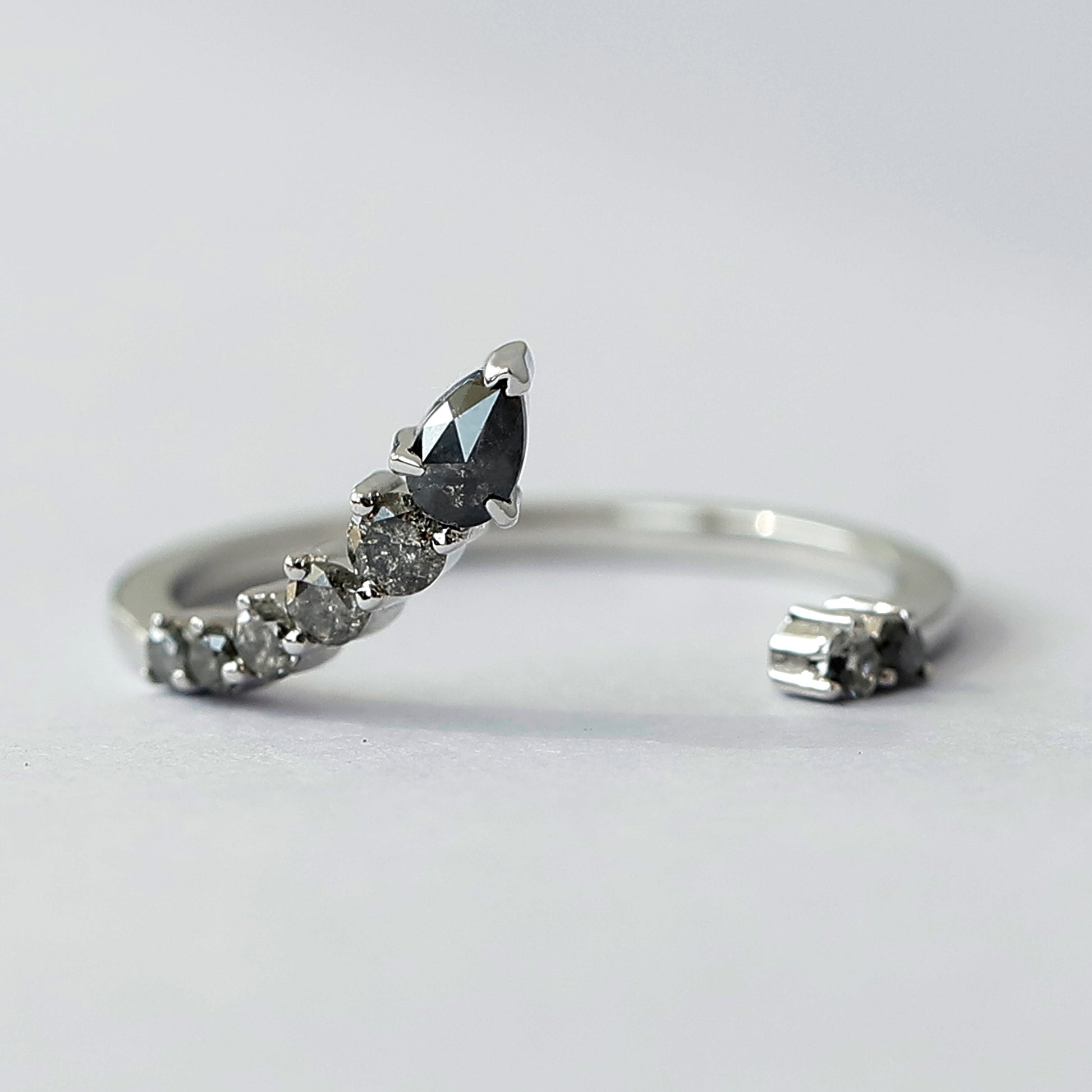 14k gold diamond band ring
