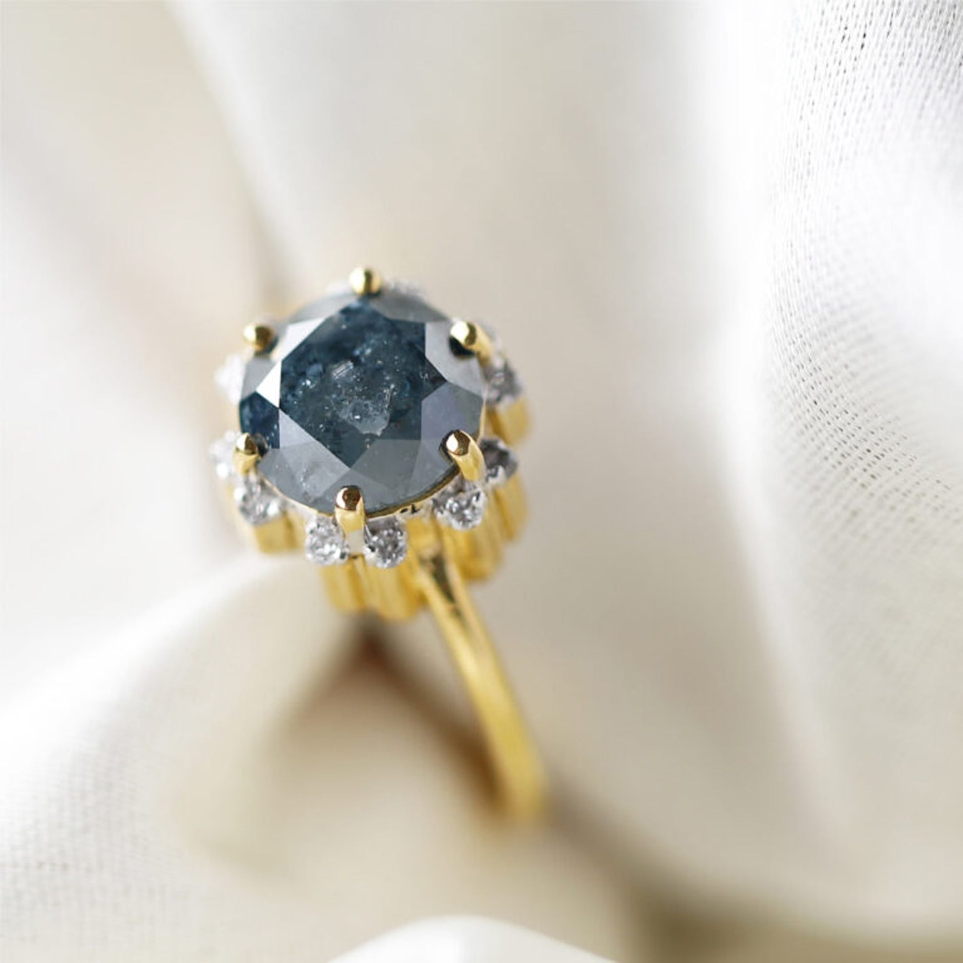 Unique Diamond Ring