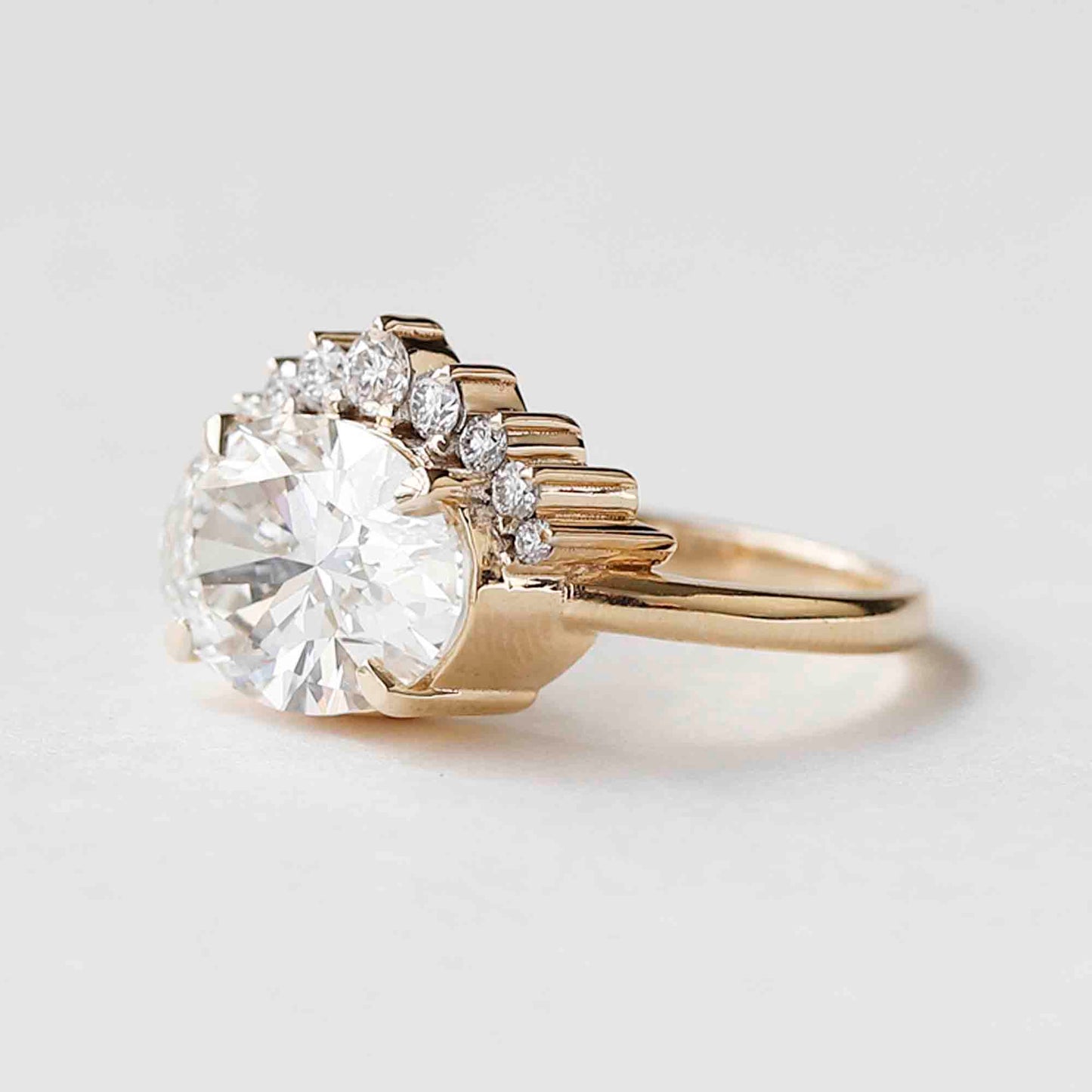 oval cut diamond ring