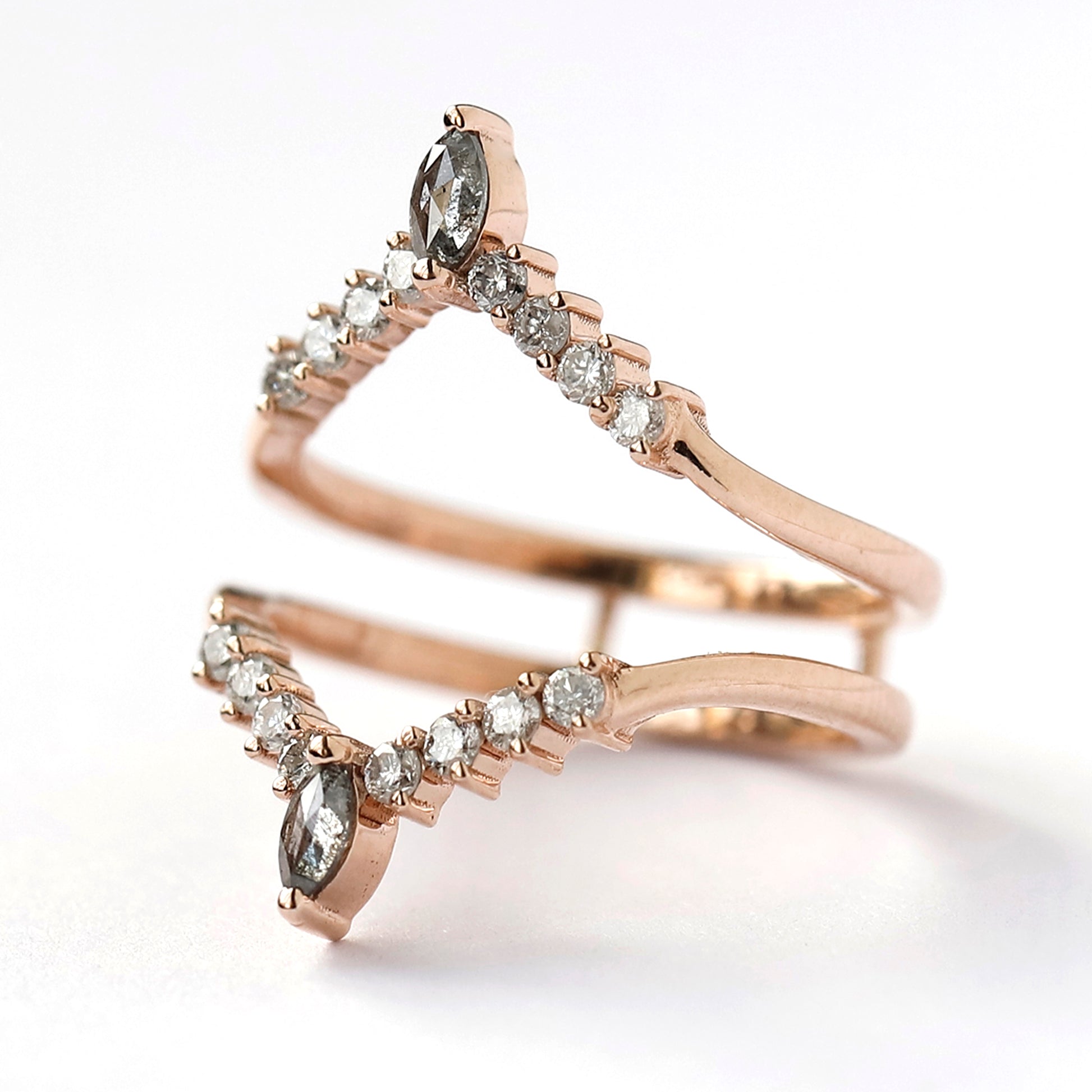 Luxury 14K Gold Custom Ring – Perfect for Engagements