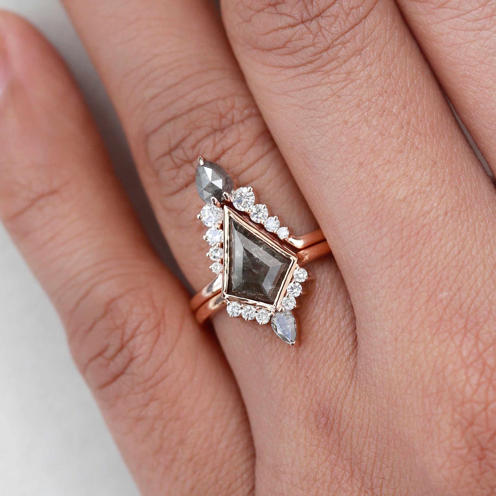 salt and pepper diamond engagement ring set