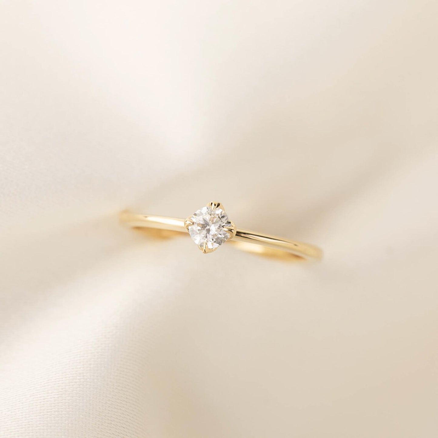 minimal wedding ring