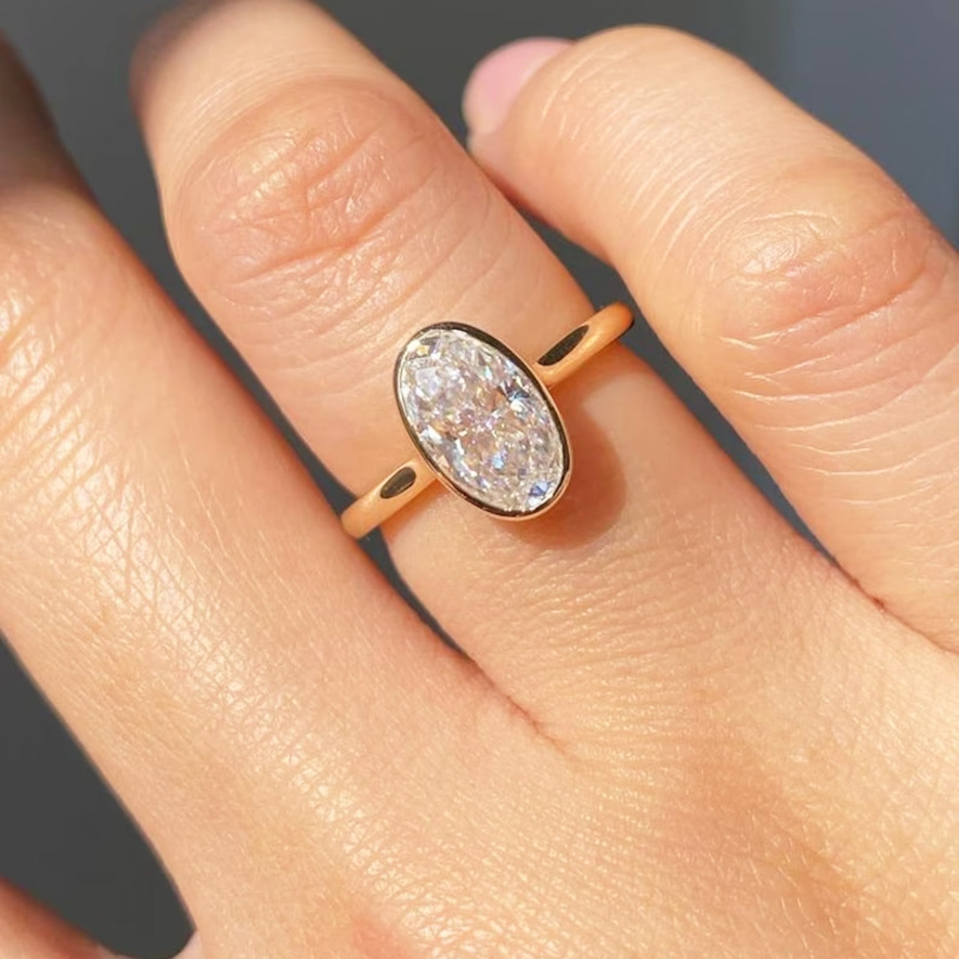 2 carat oval moissanite ring