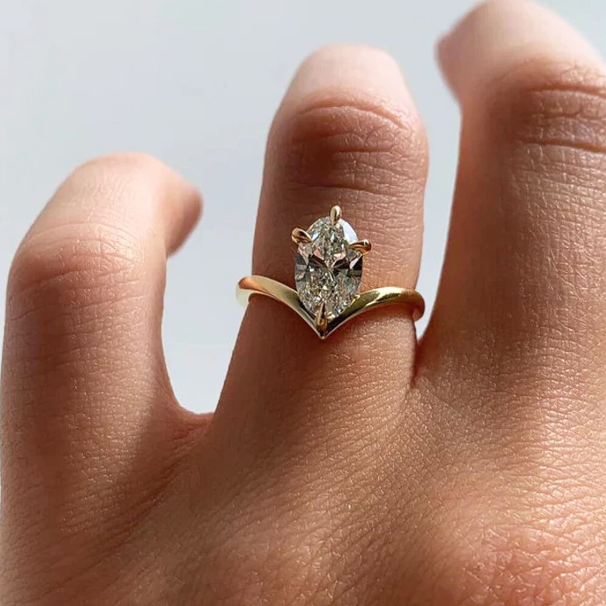 moissanite oval rings