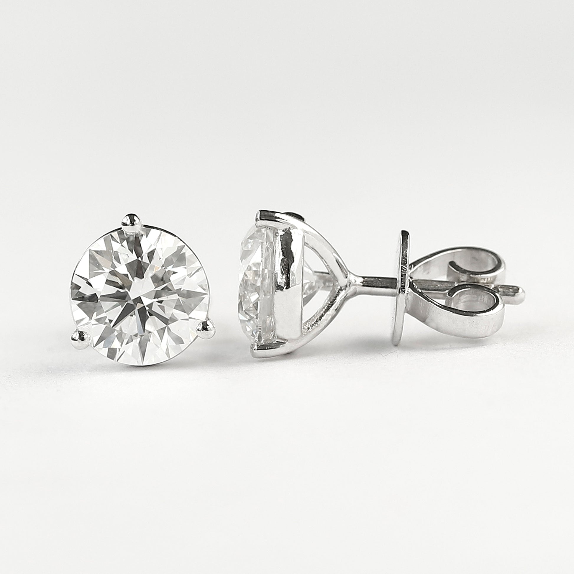 Lab Grown Diamond earring