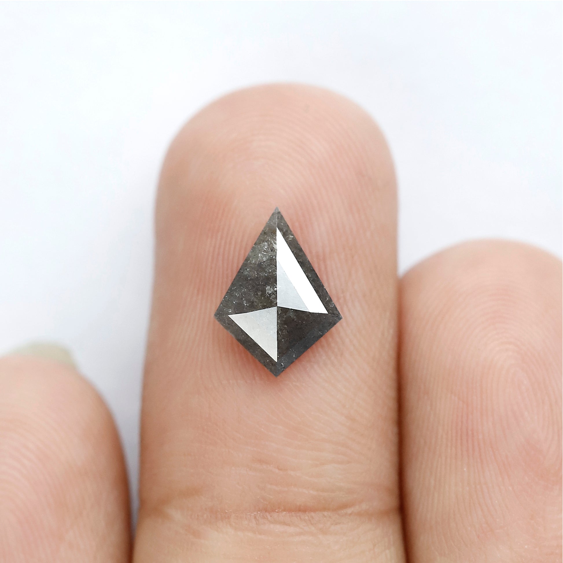 Kite Salt and Pepper Diamond