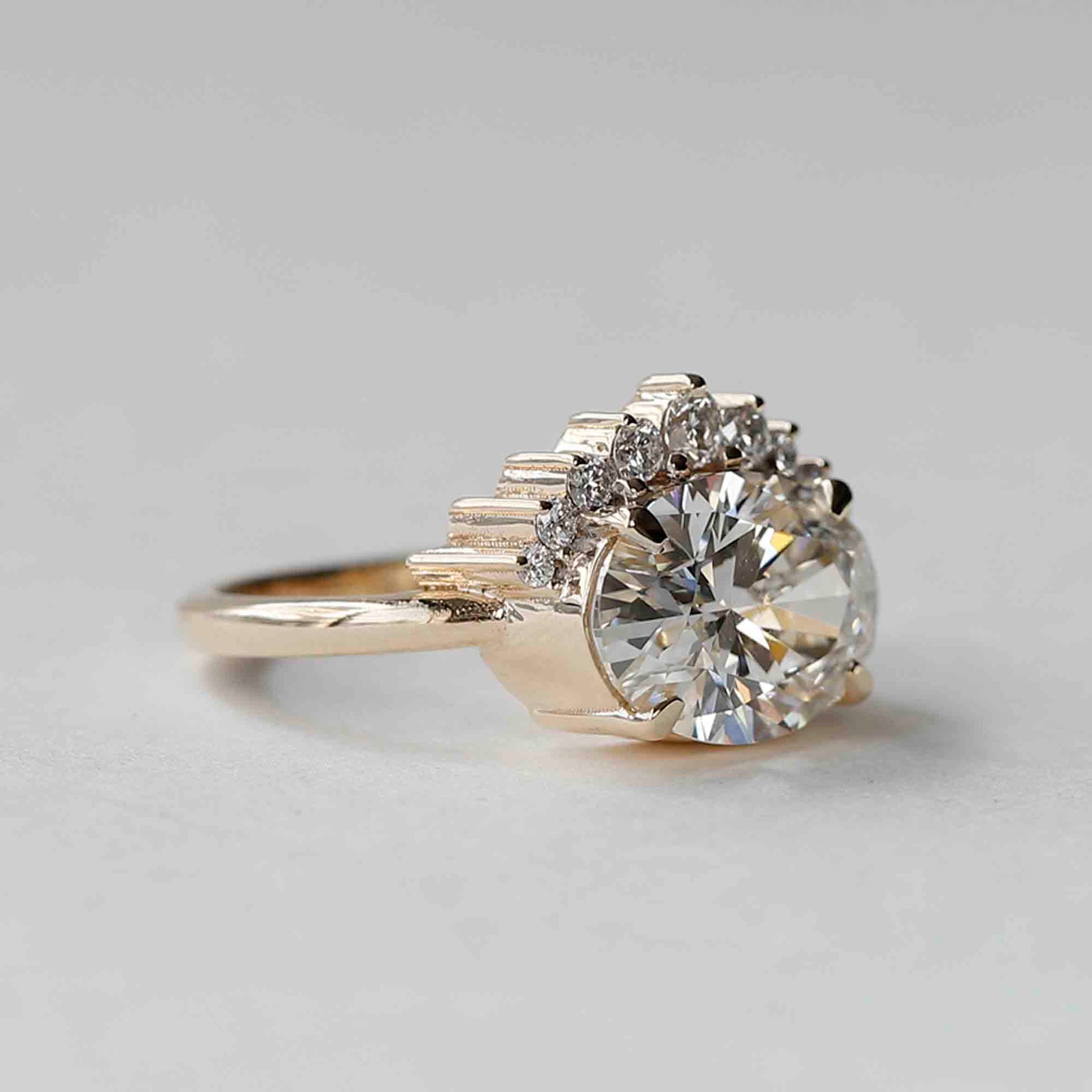 oval cut diamond ring