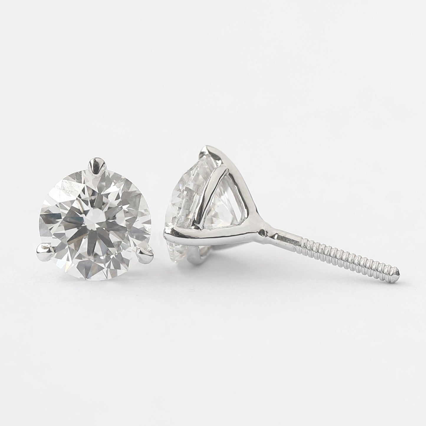 Round Diamond Earring