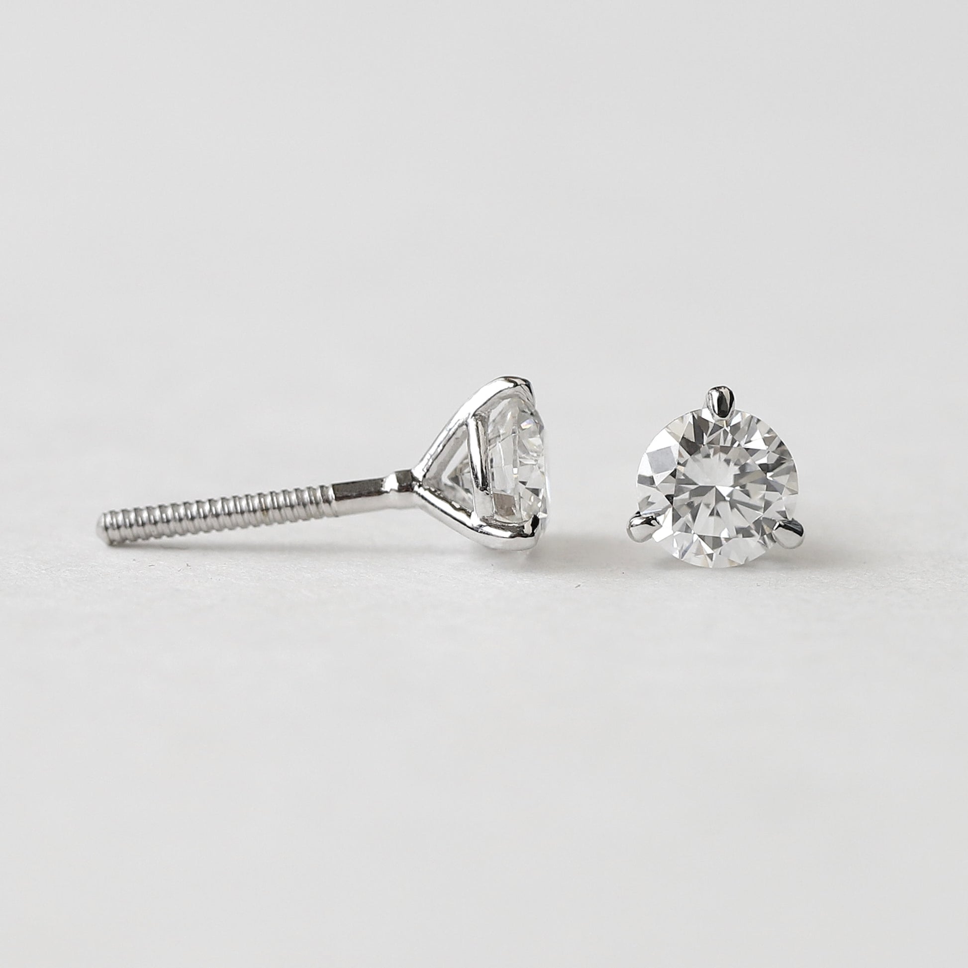 earring diamond studs