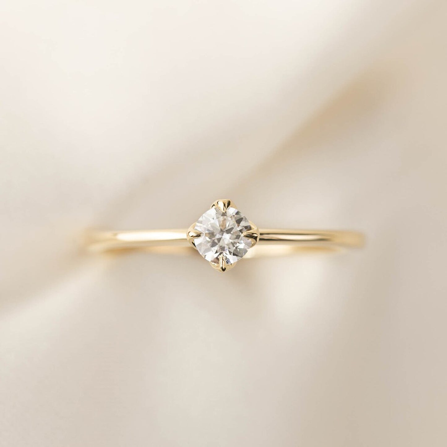 minimal wedding ring