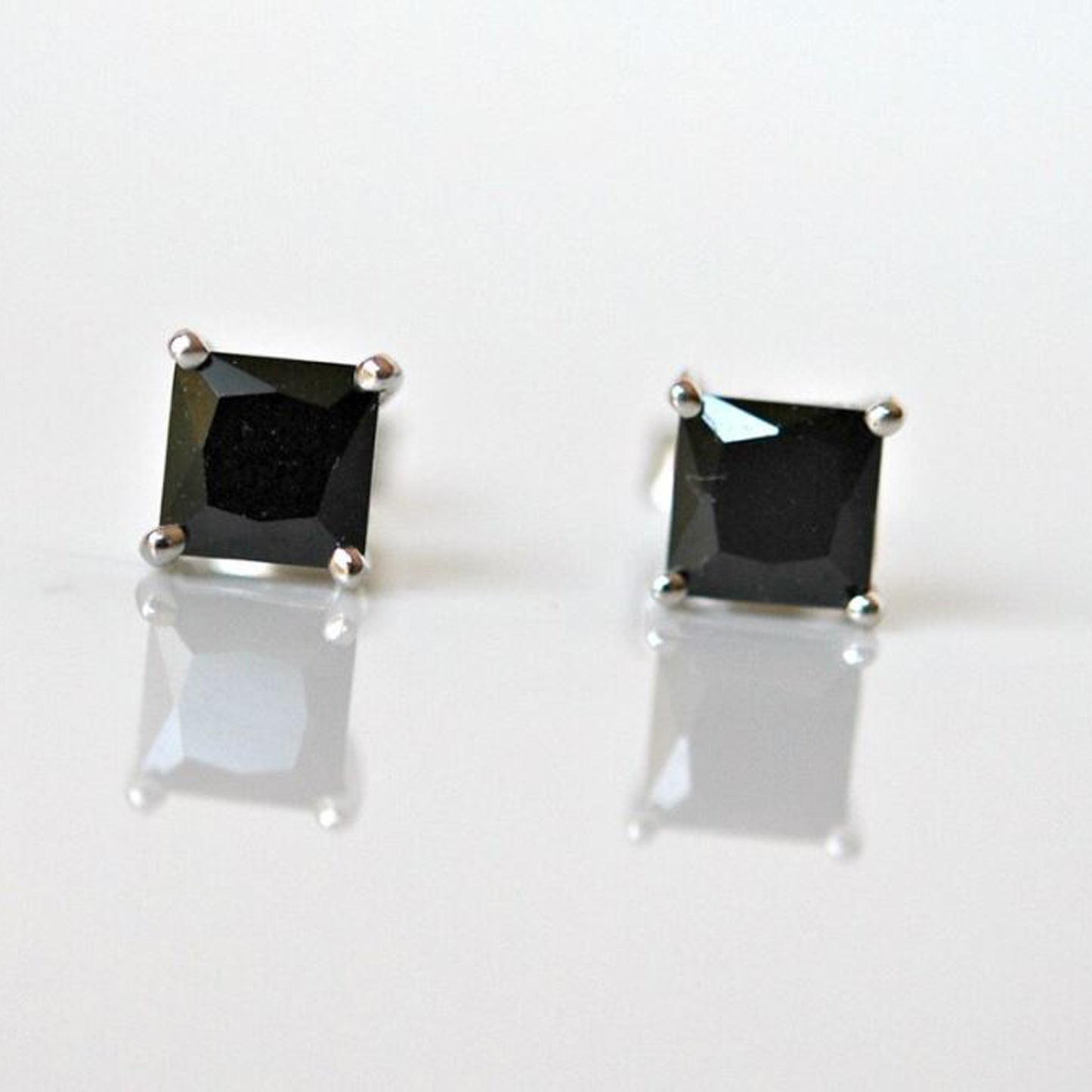 1 carat black diamond earrings