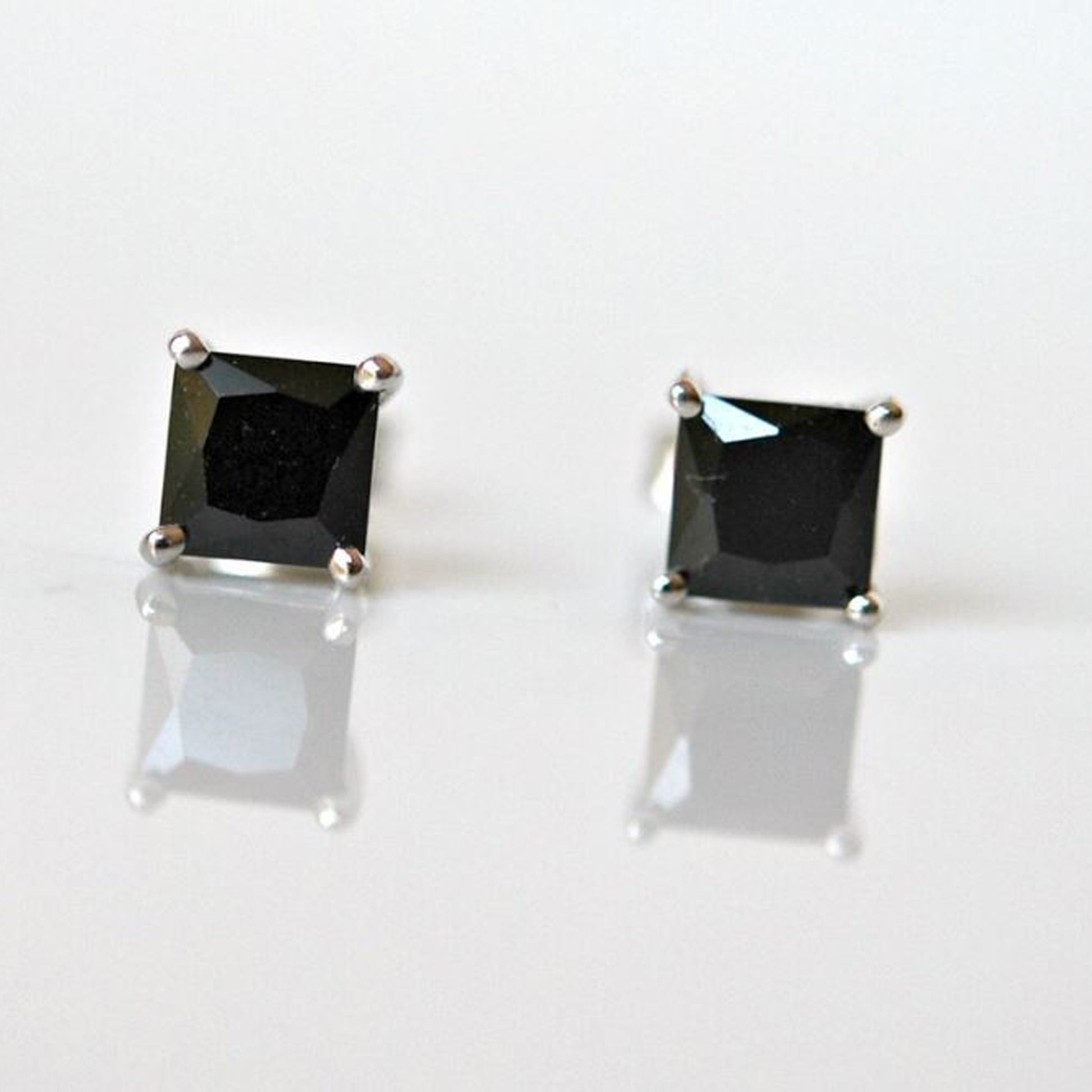 1 carat black diamond earrings