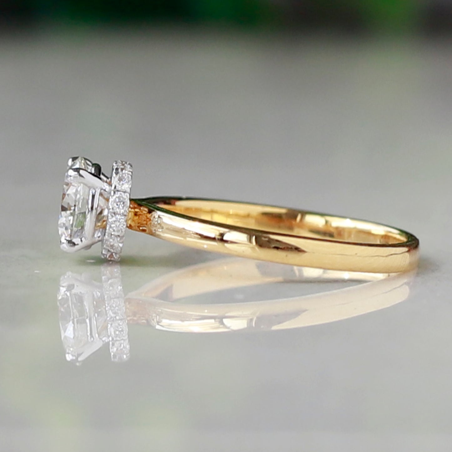 14 K Yellow Gold Round Cut Diamond Ring