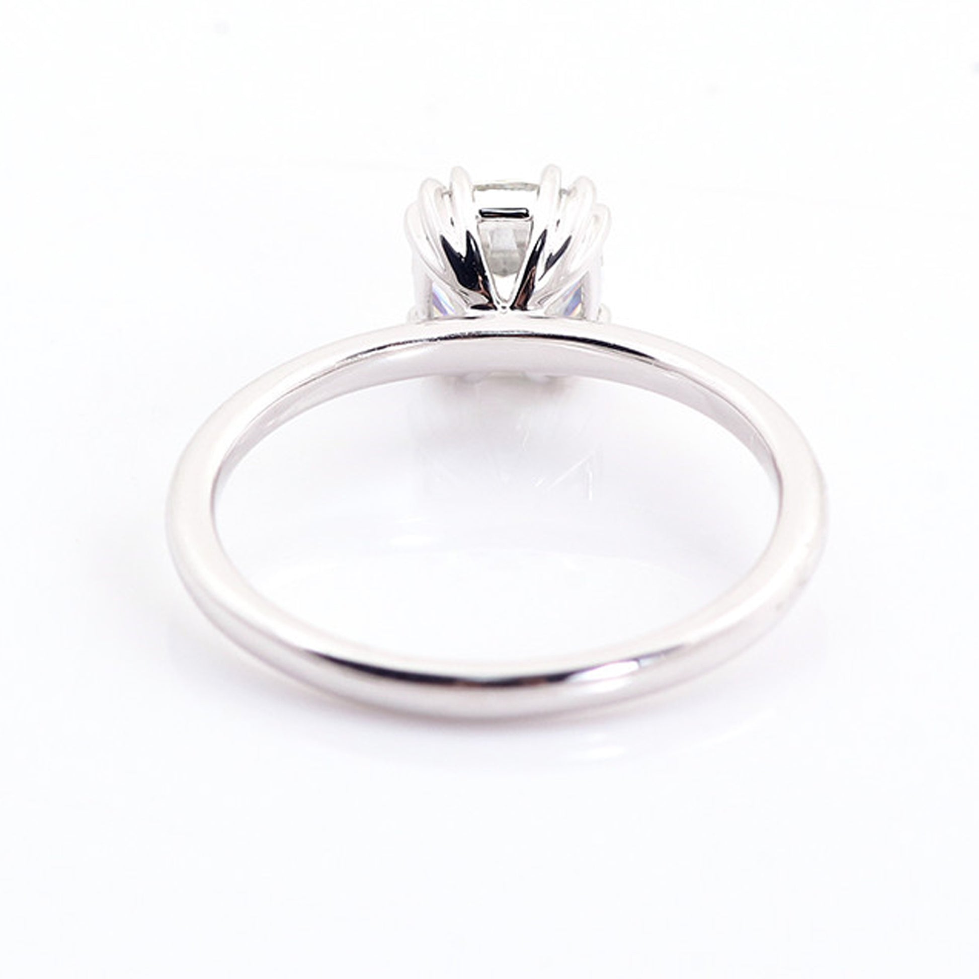 cushion cut engagement rings moissanite