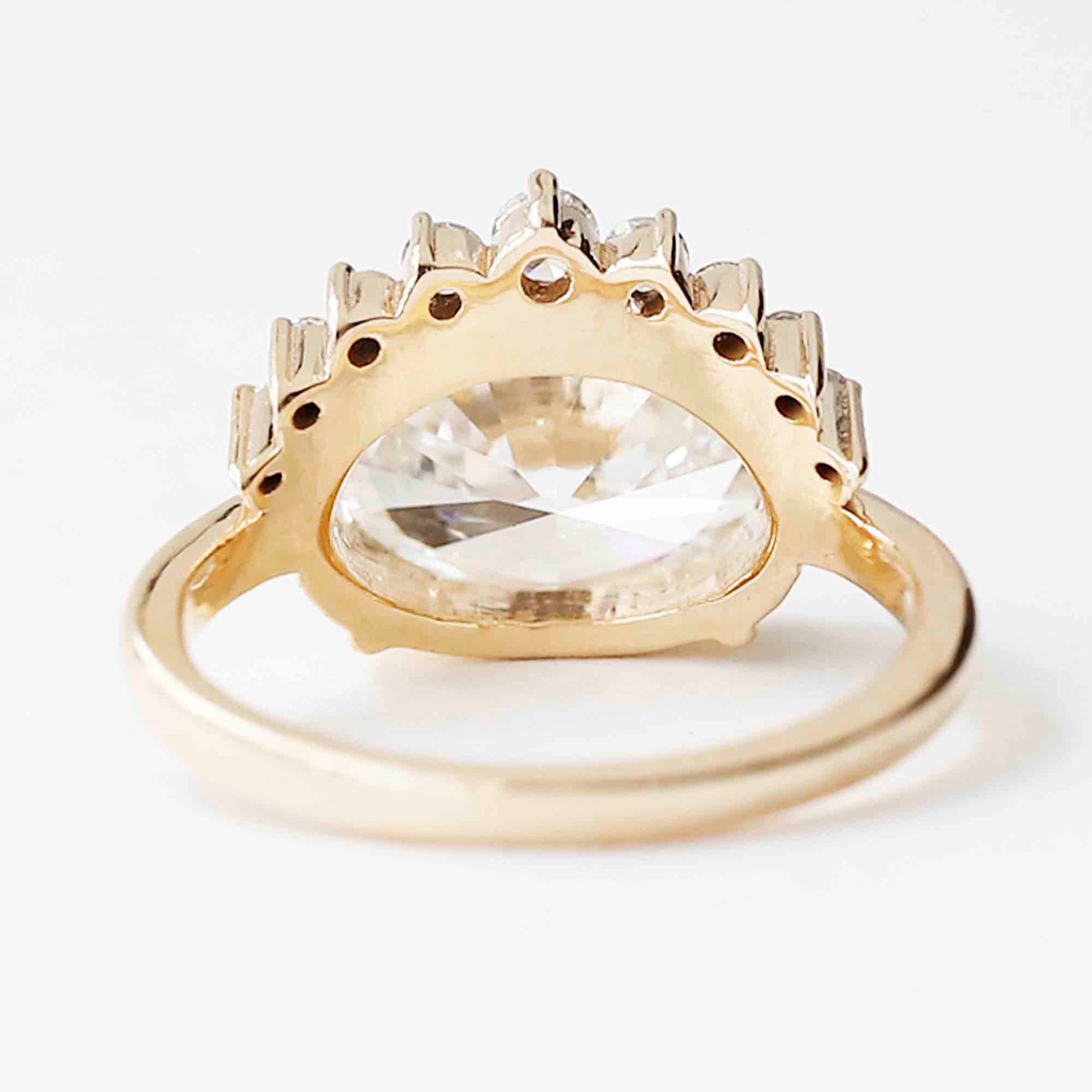 oval cut diamond ring