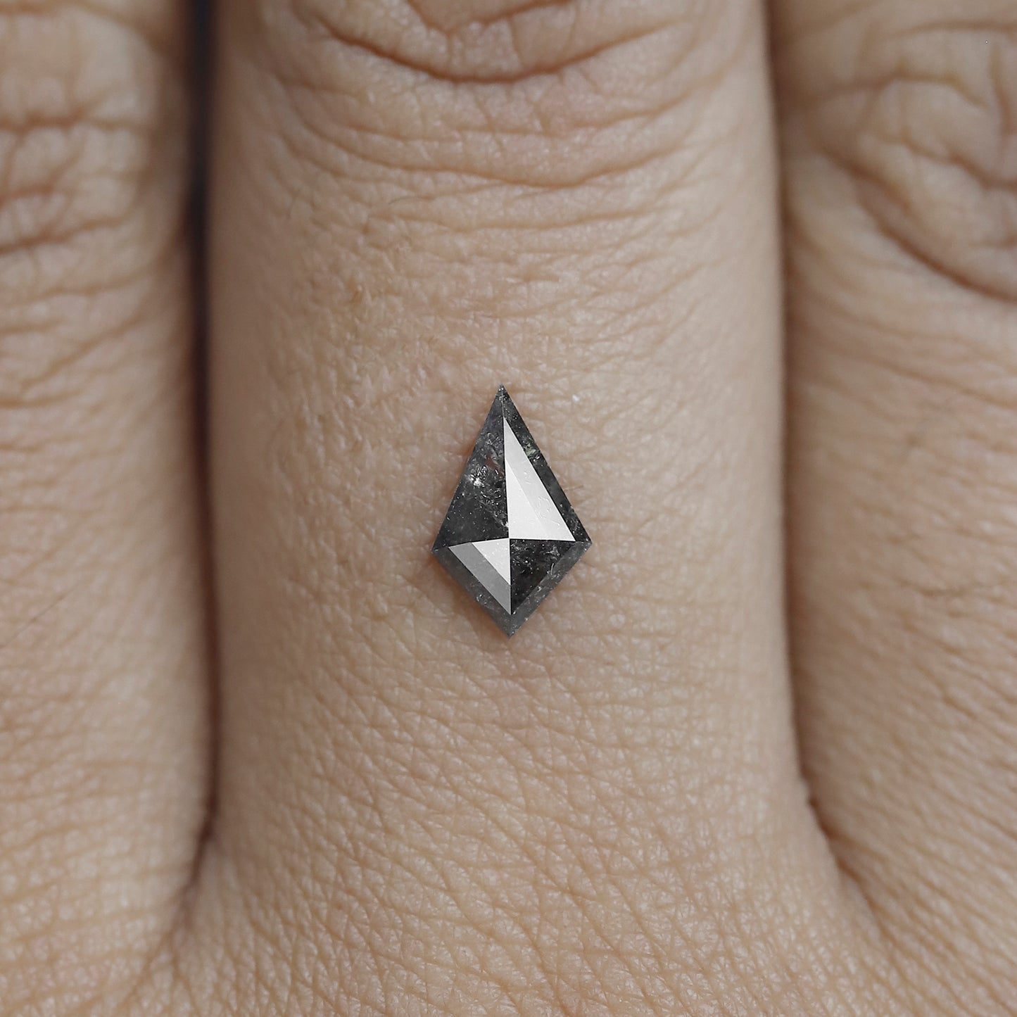 salt and pepper kite diamond