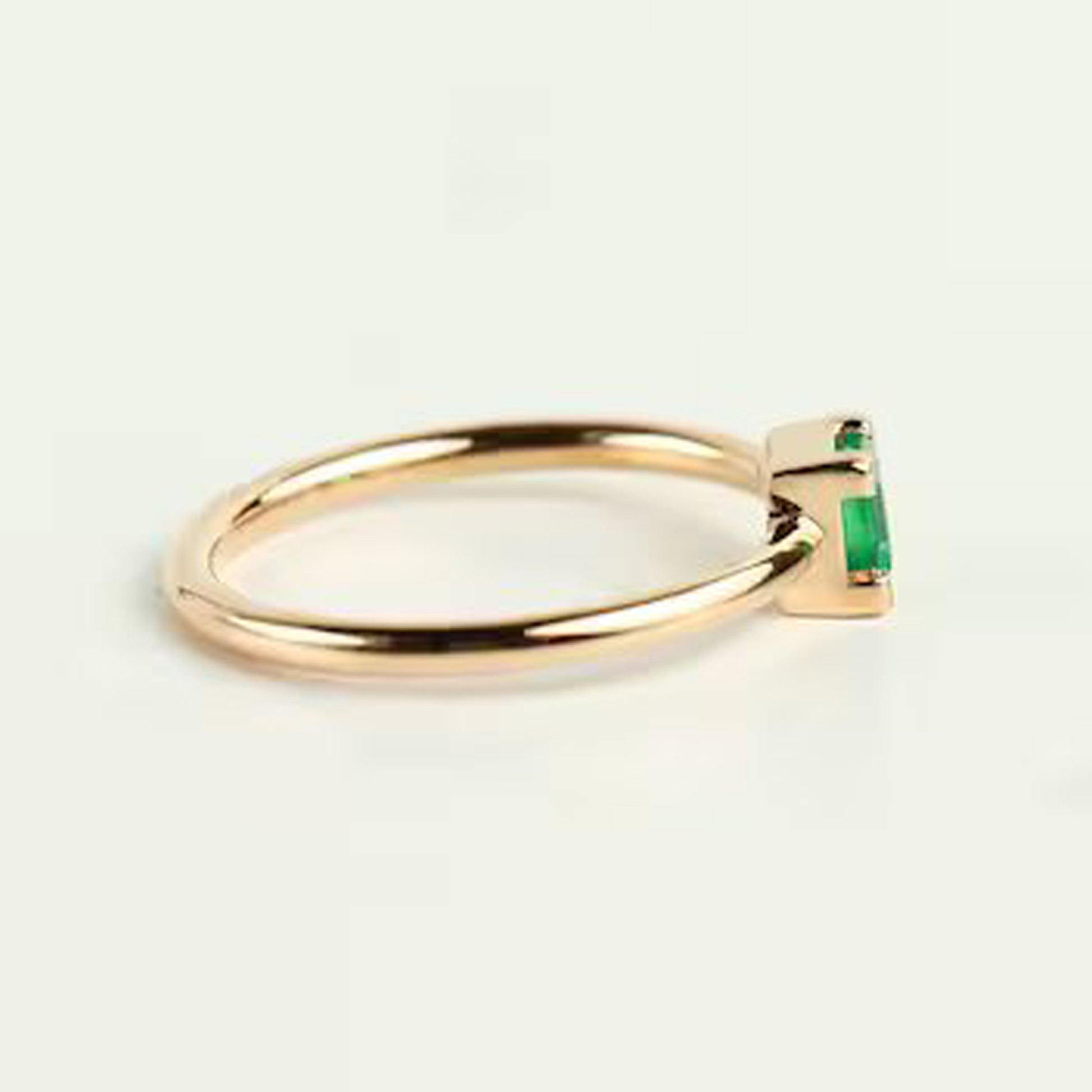 gold emerald green ring
