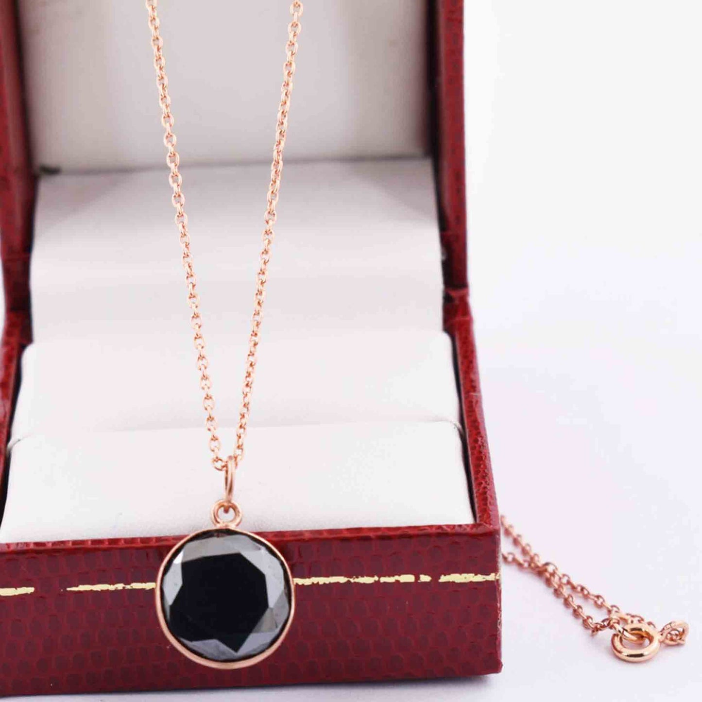 black diamond pendant necklace