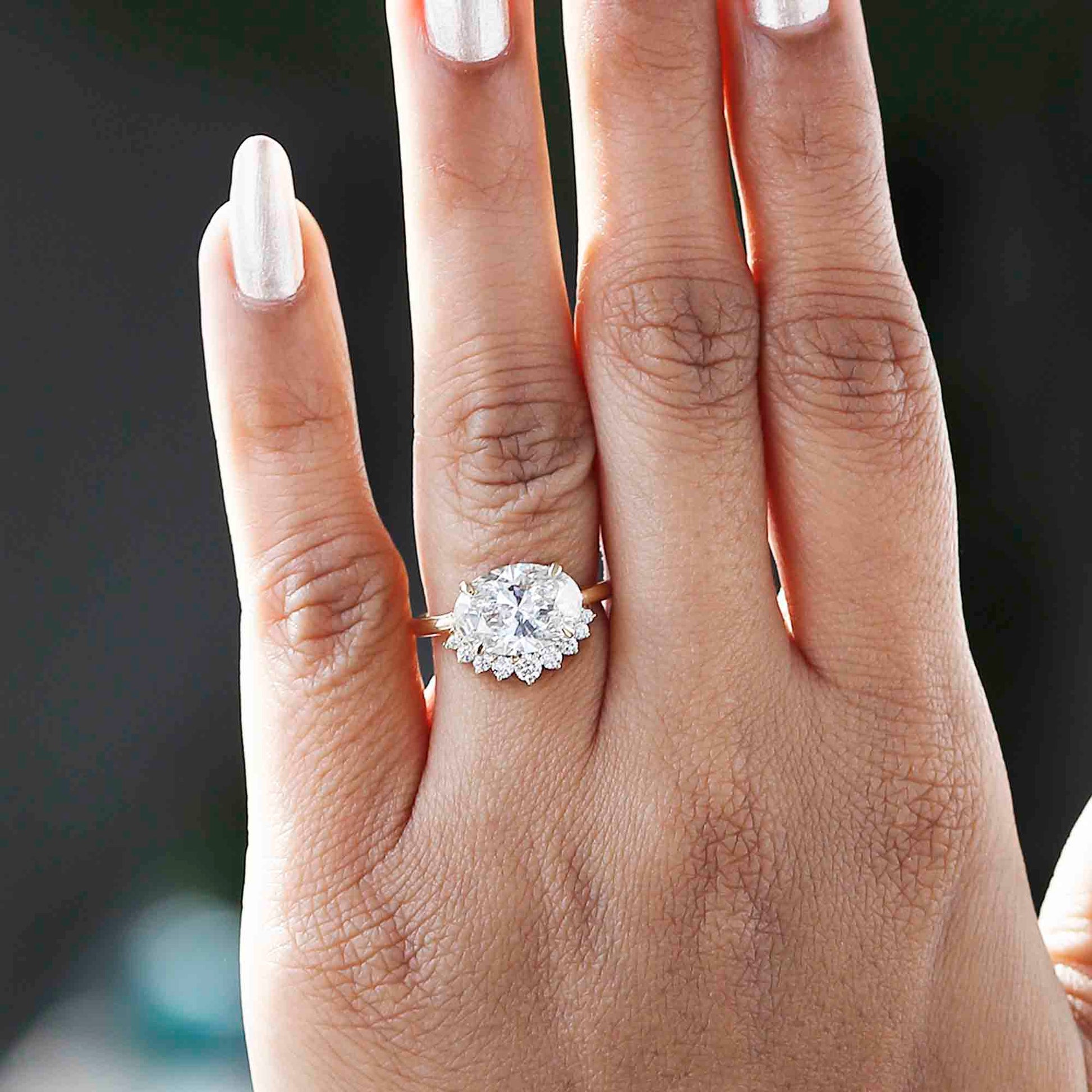 oval cut diamond ring