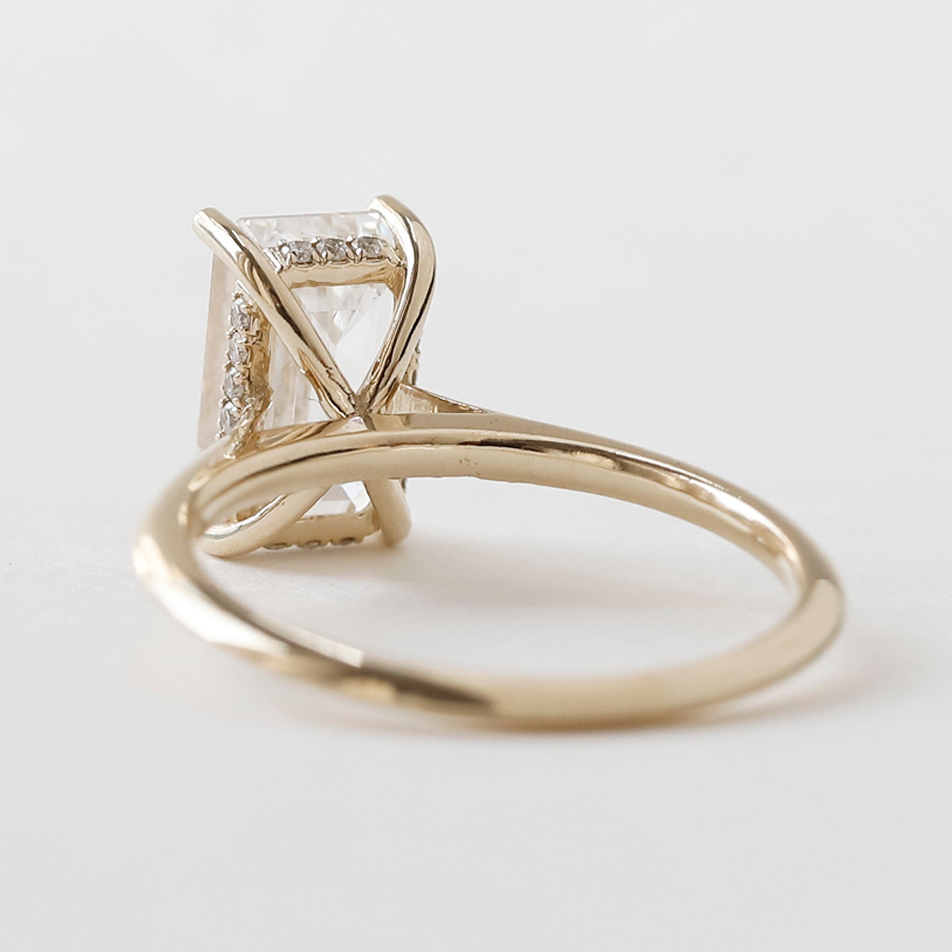 emerald cut engagement rings