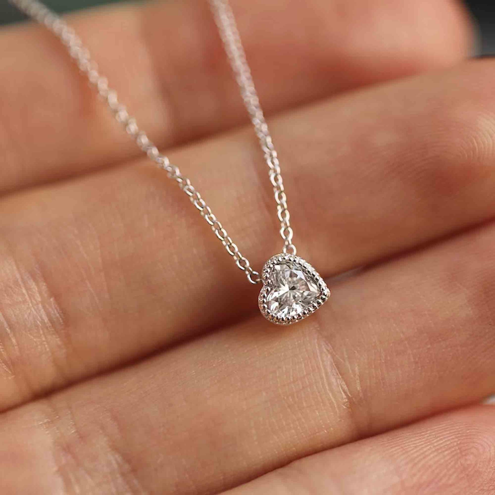 heart shape diamond pendant