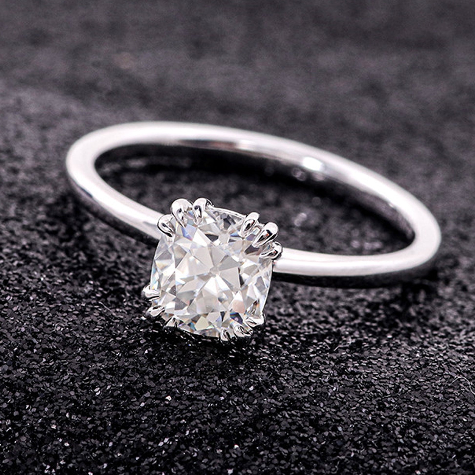 cushion cut engagement rings moissanite