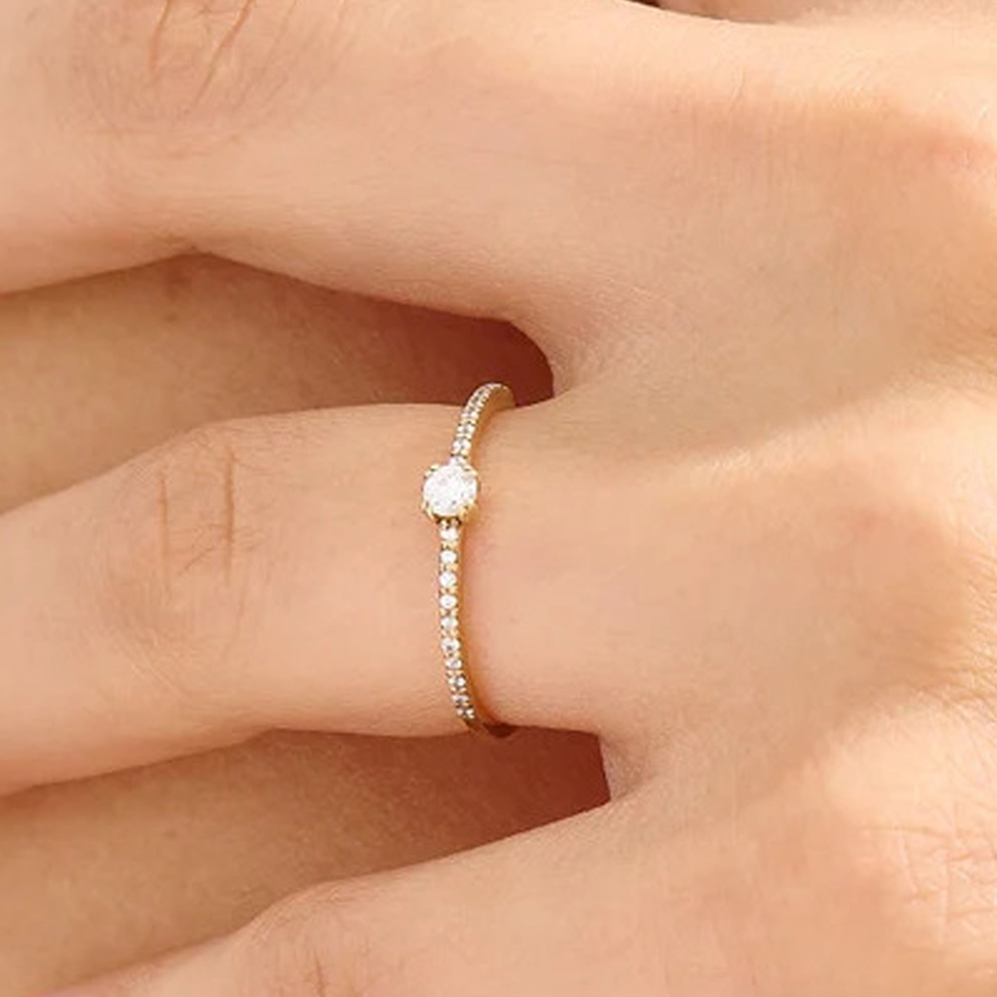 simple diamond engagement rings