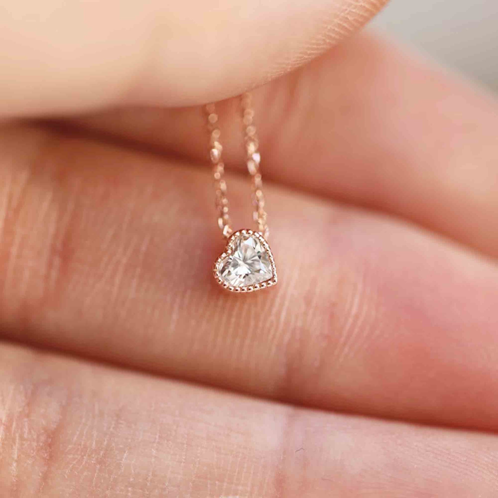 heart shape diamond pendant