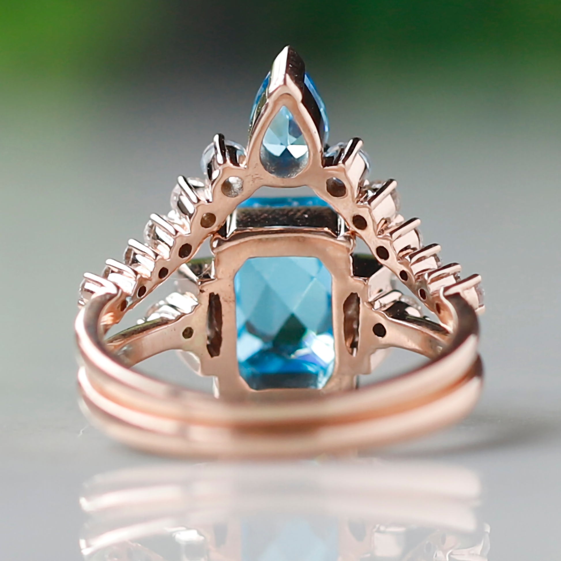 rose gold blue sapphire ring