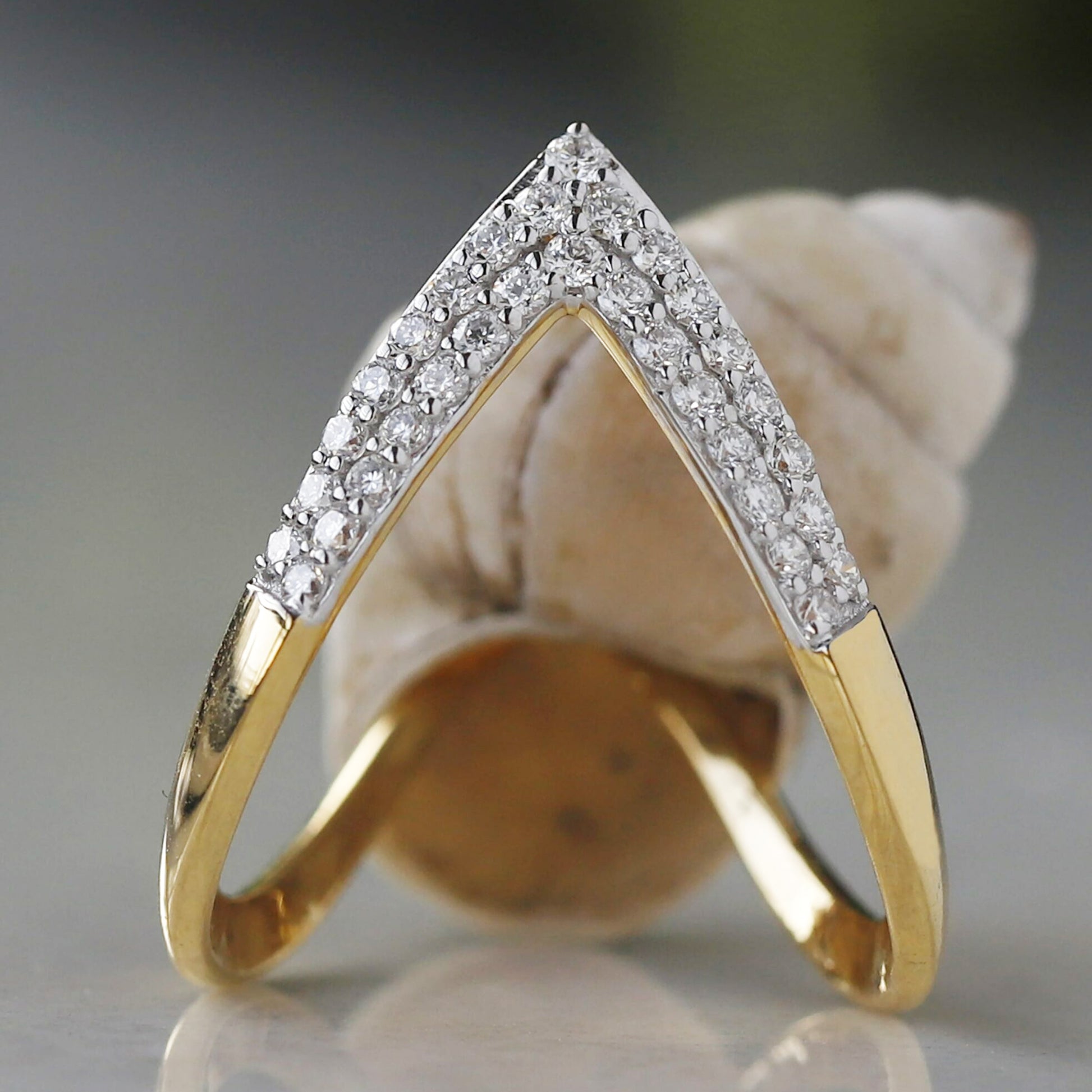 v ring