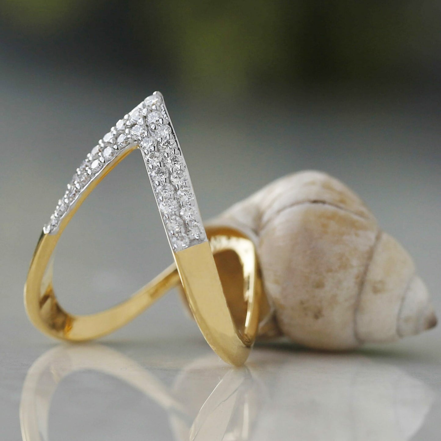 v ring