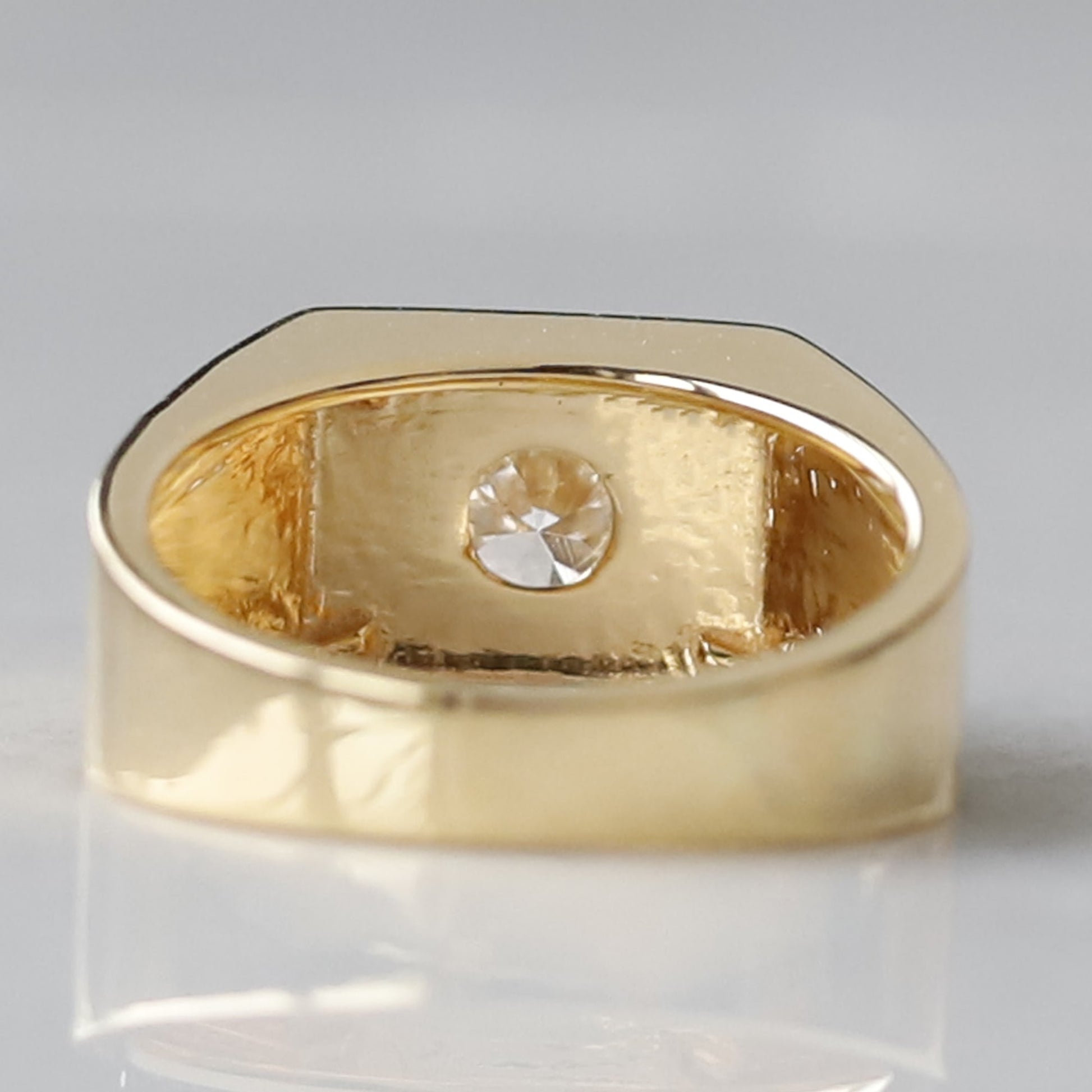 2 Carat Brilliant Cut Diamond Ring