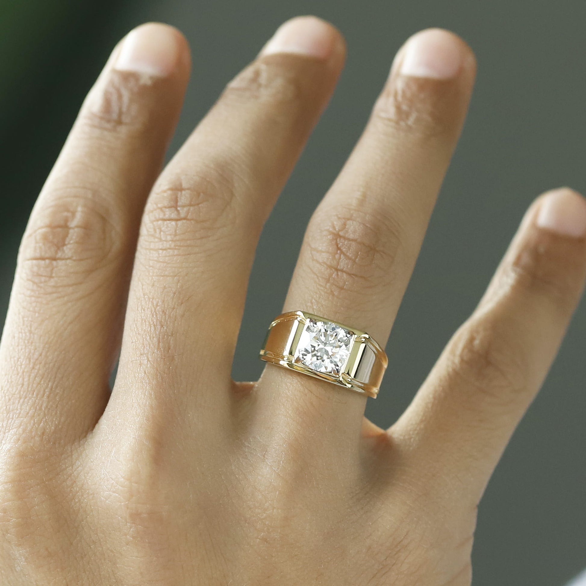 2 Carat Brilliant Cut Diamond Ring