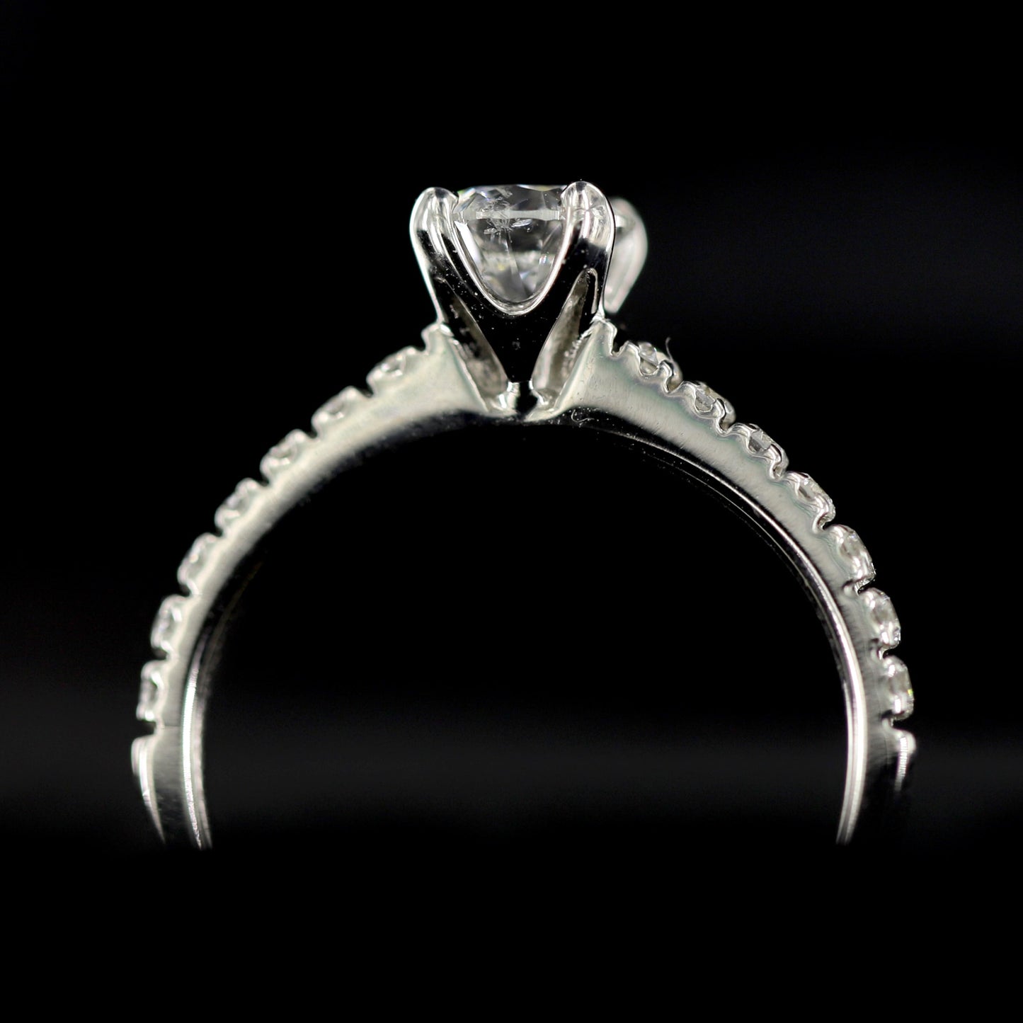 Solitaire Engagement Ring For Her In 18 K White Gold