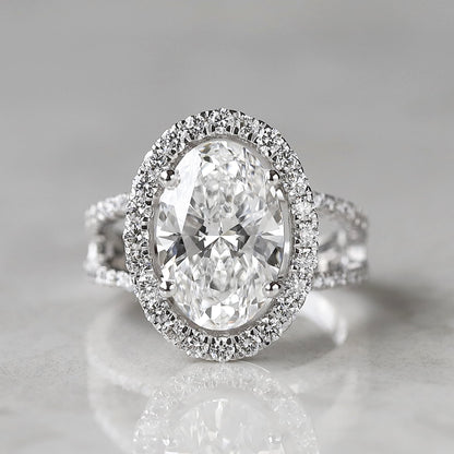 oval diamond halo ring