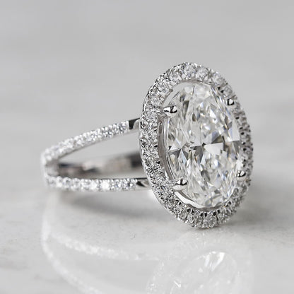 oval diamond halo ring