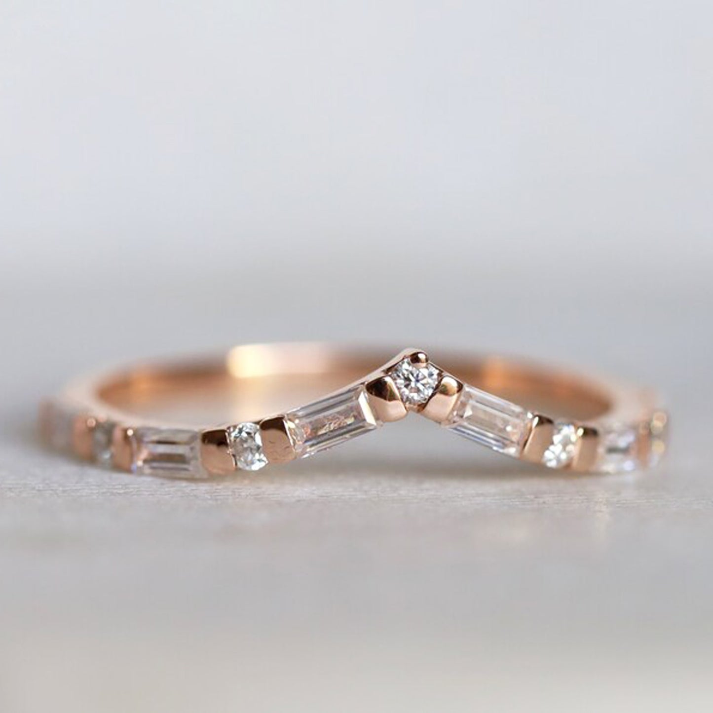 curved diamond wedding band